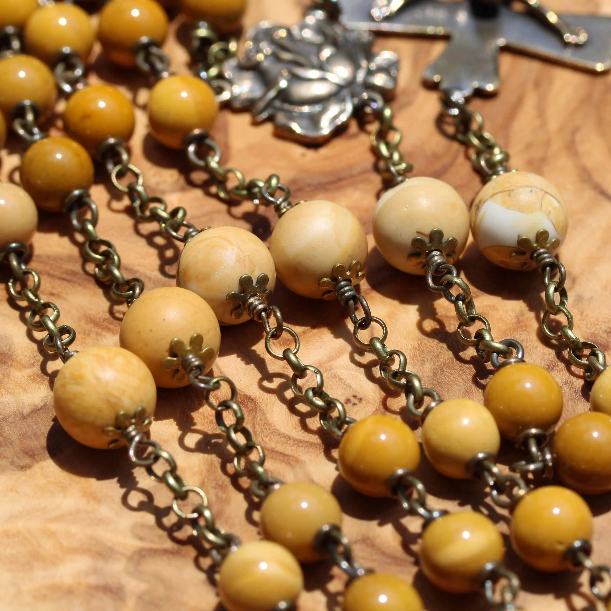 8mm_det_316_yellow_mookaite_spanish7.jpg