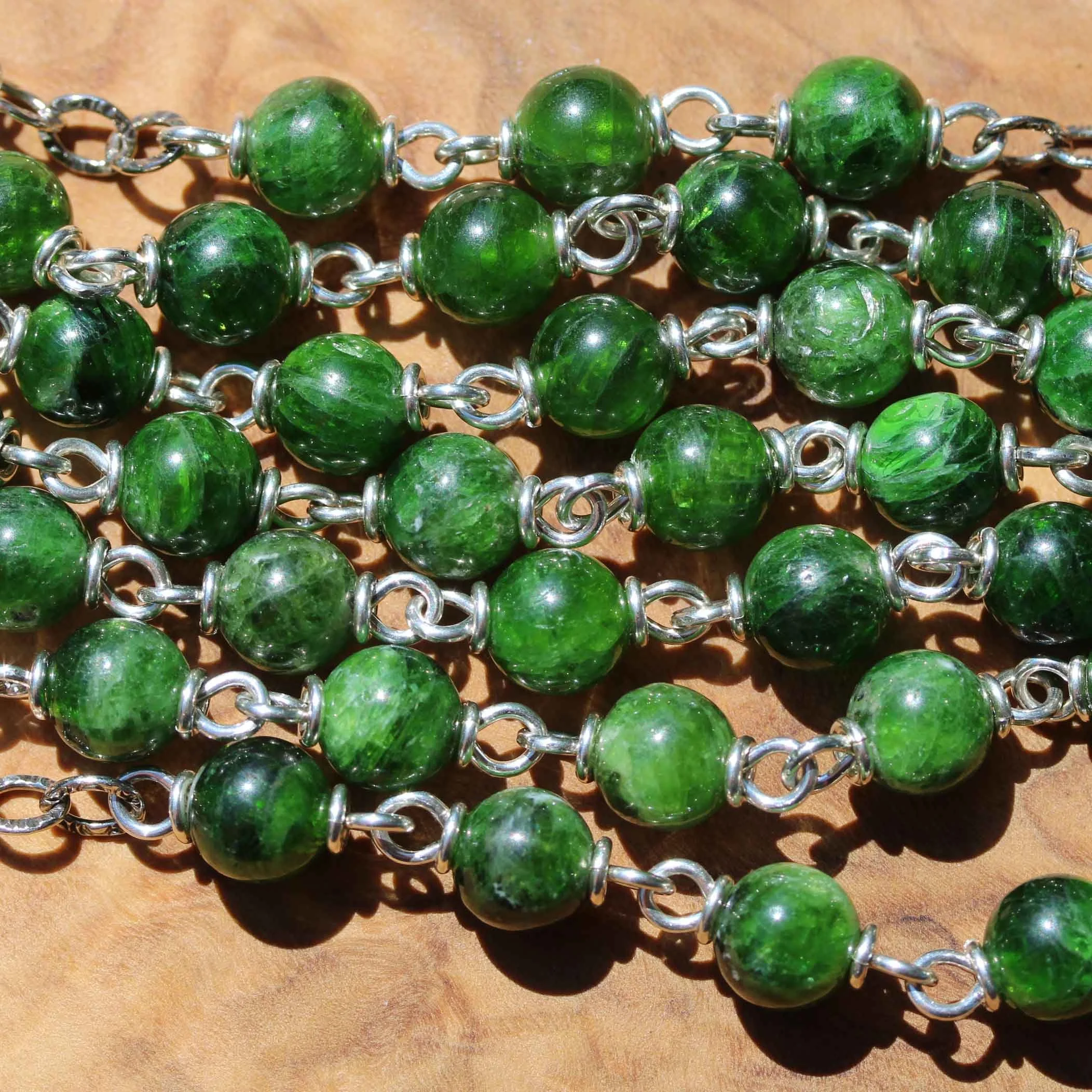 7mm_det_151_chrome_diopside_garden8.jpg