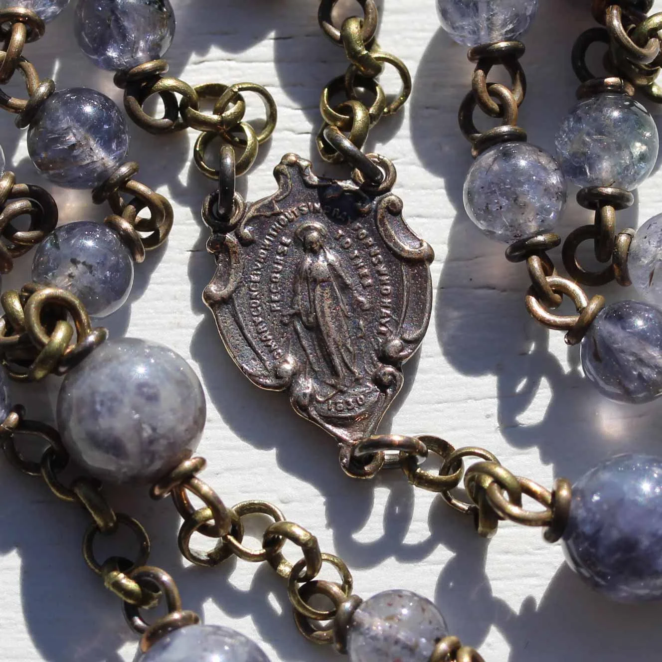 6mm_det_211_overcast_iolite_rosary4.jpg