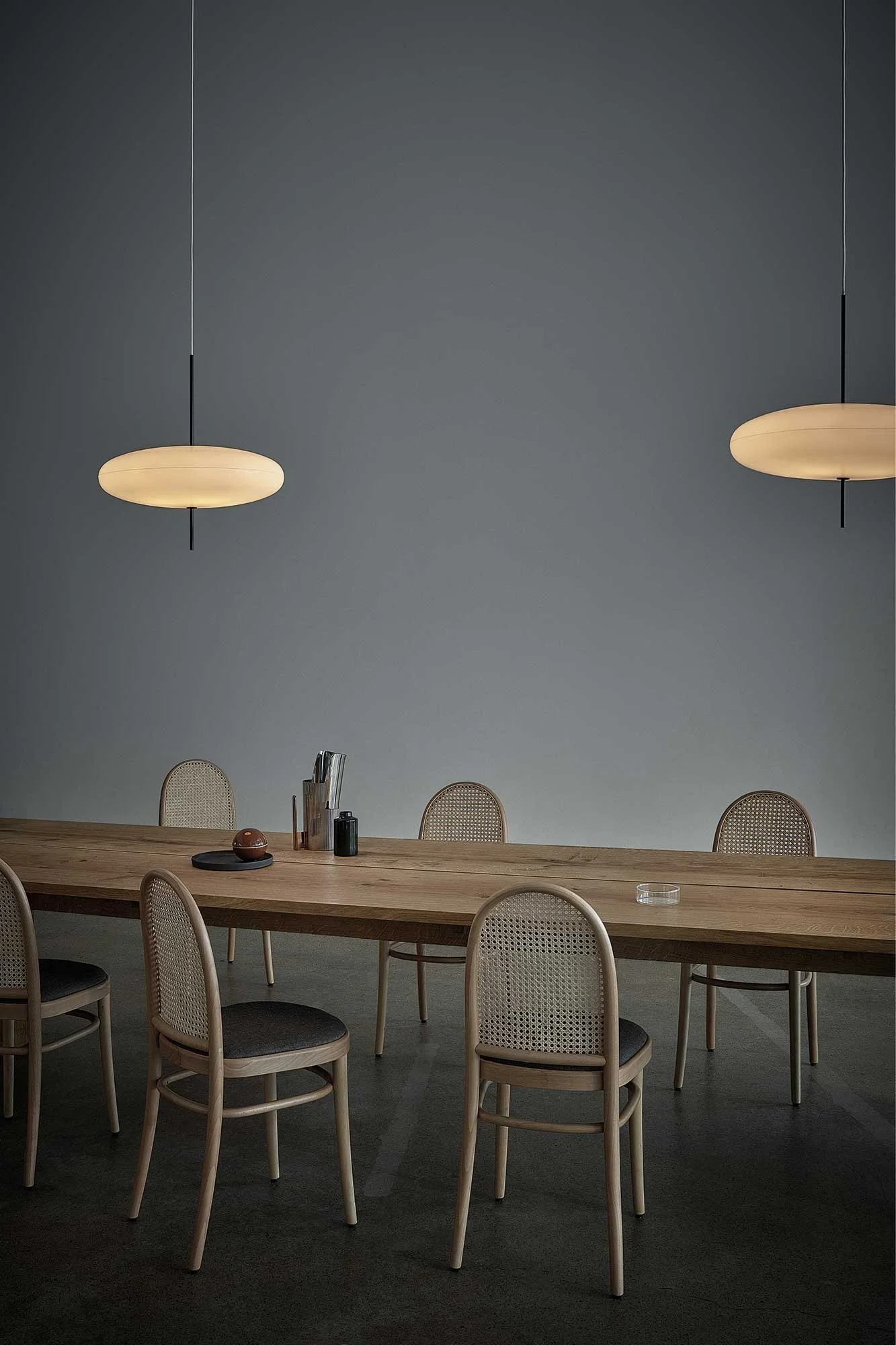 Astep-FwS-Model-2065_White-wire_light_02_300dpi.jpg