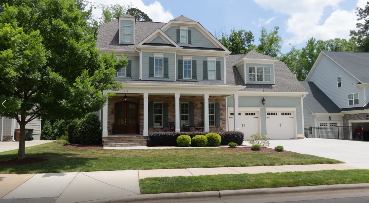 911 Cambridge Hall Loop