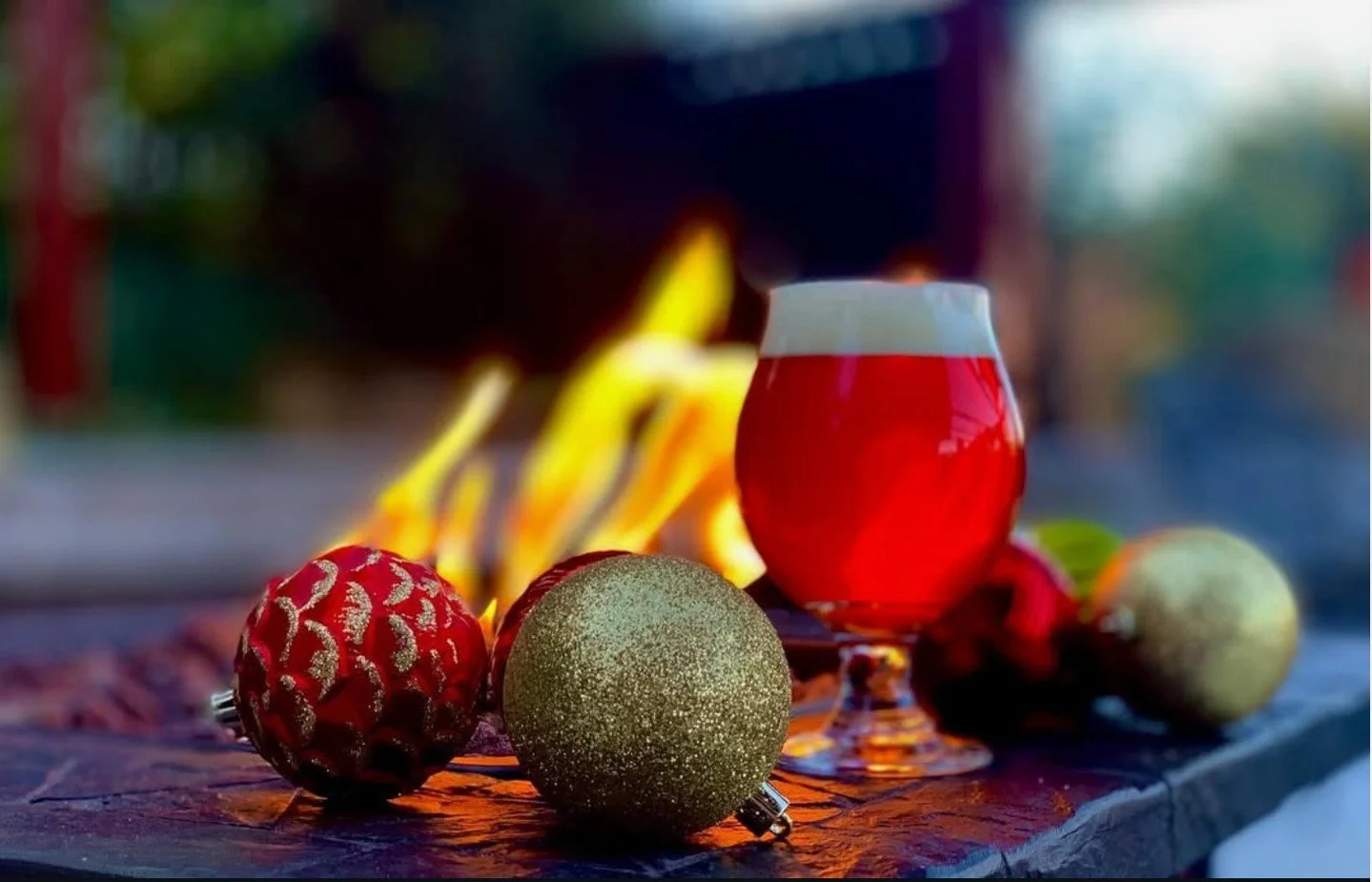 Without revealing all of Santa&rsquo;s Secrets, we can say that this tasty ale contains a careful blend of coriander, cinnamon, orange peel, and allspice. We think you&rsquo;ll agree - it&rsquo;s the closest thing to Christmas in a glass!

Our fan fa