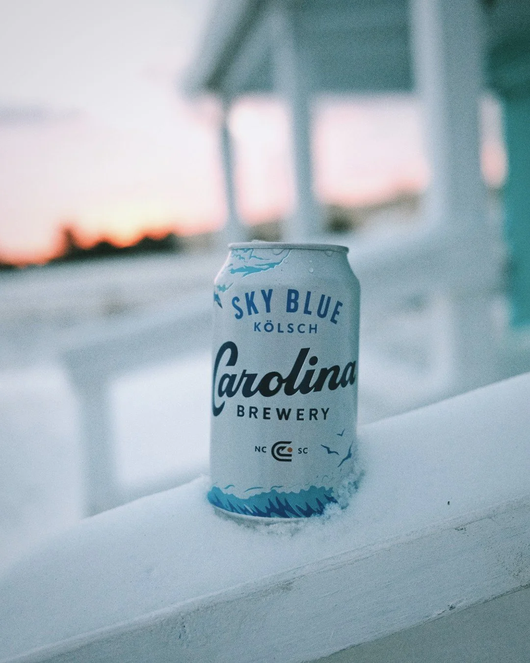 Weekend Vibes: Ice Cold Sky Blue and Sunsets. Who's In?
.
.
.
#beer #craftbeer #ncbeer #brewery #drinklocal #northcarolina #carolinabrewery #beeeeer #nccraftbeer