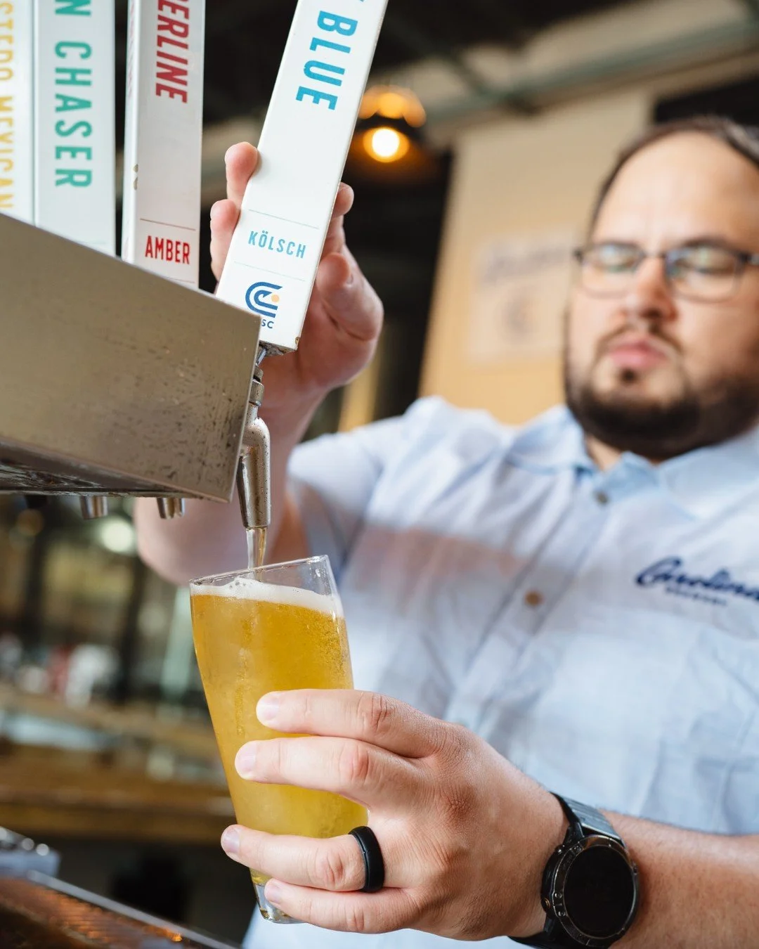 It's #BeatDukeDay and the Sky Blues are pouring! Cheer on the Tar Heels with us tonight. Who's In?
.
.
.
#franklinstreet #chapelhill #brewery #simplycarolina#unc #carolina #goheels #gdtbath #skyblueexpress#carolinabrewery #whosin #ncbeer