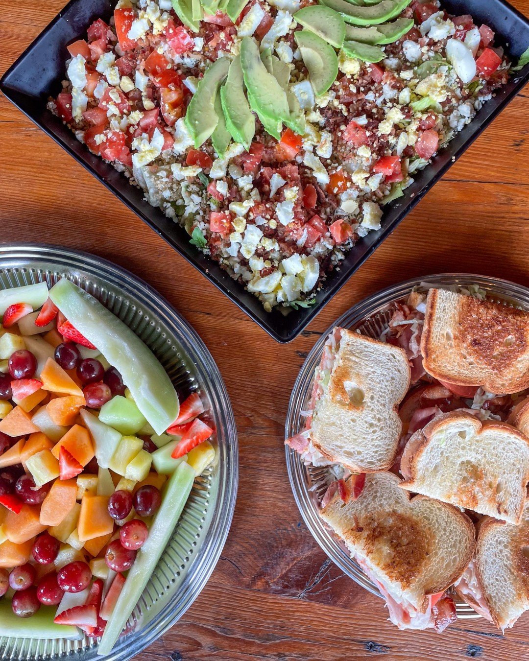 Lunch at the office is served! 

Have a lunch meeting coming up and need a catered lunch? We've got you covered! 

Check out our catering menu at www.carolinabrewery.com/catering or email our event coordinator directly at chelsea.emerine@carolinabrew