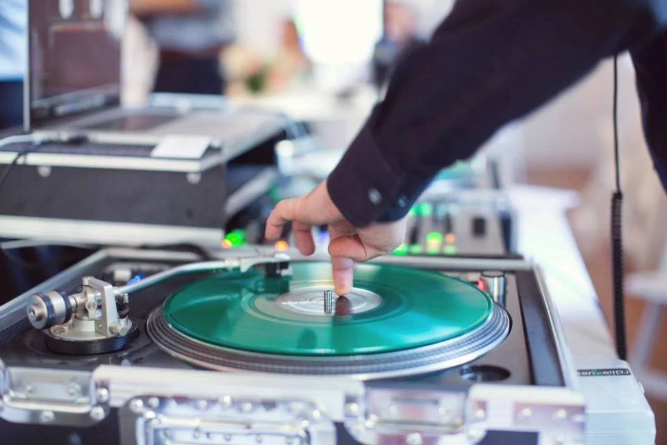 DJ SERVICES