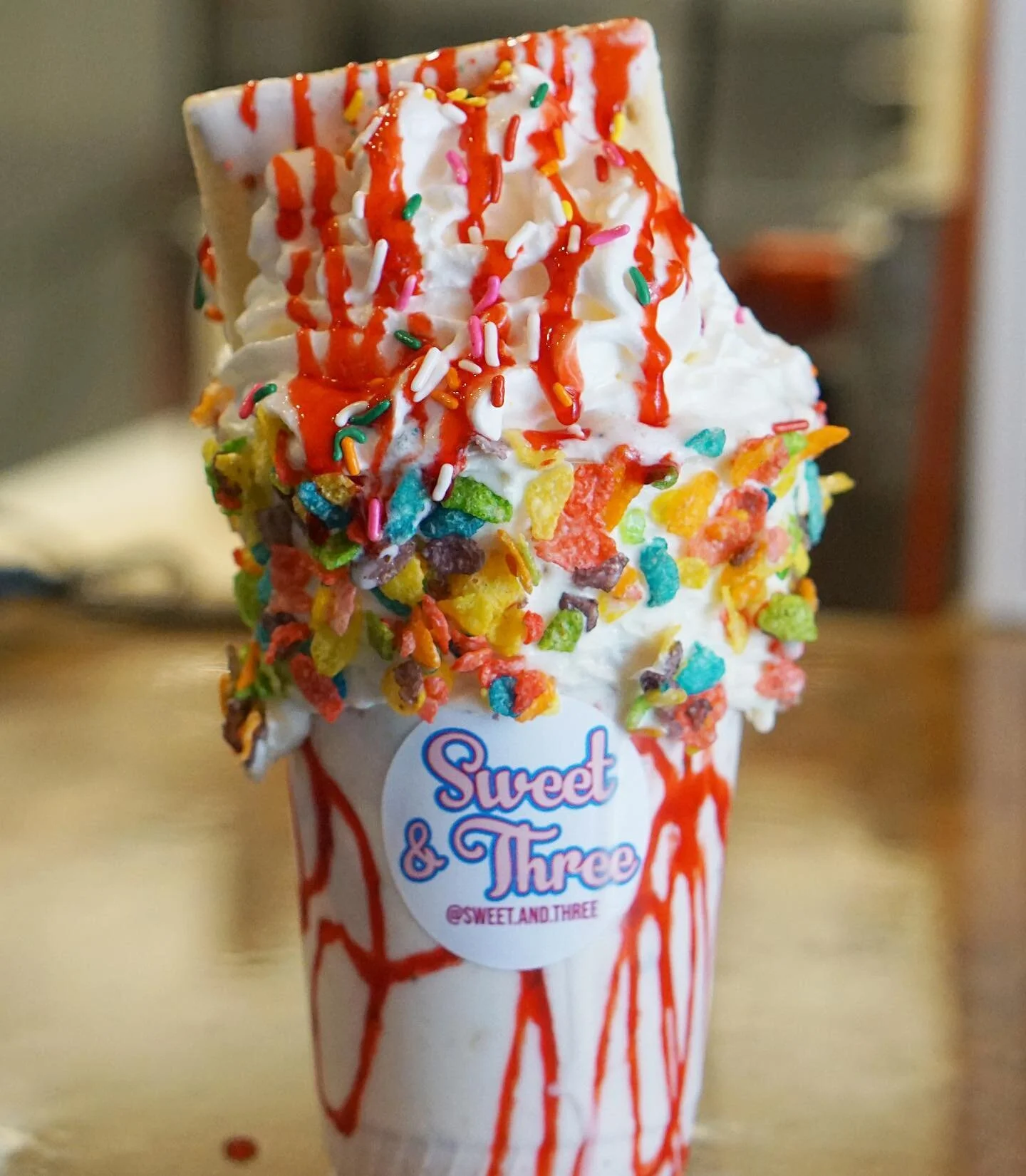 Half-price pizza at @tailgatebrewery today means there&rsquo;s a lil left over to order a Monster Shake 🤩 as if you needed a reason for this beauty, though!!!

🍦: Cereal Chiller