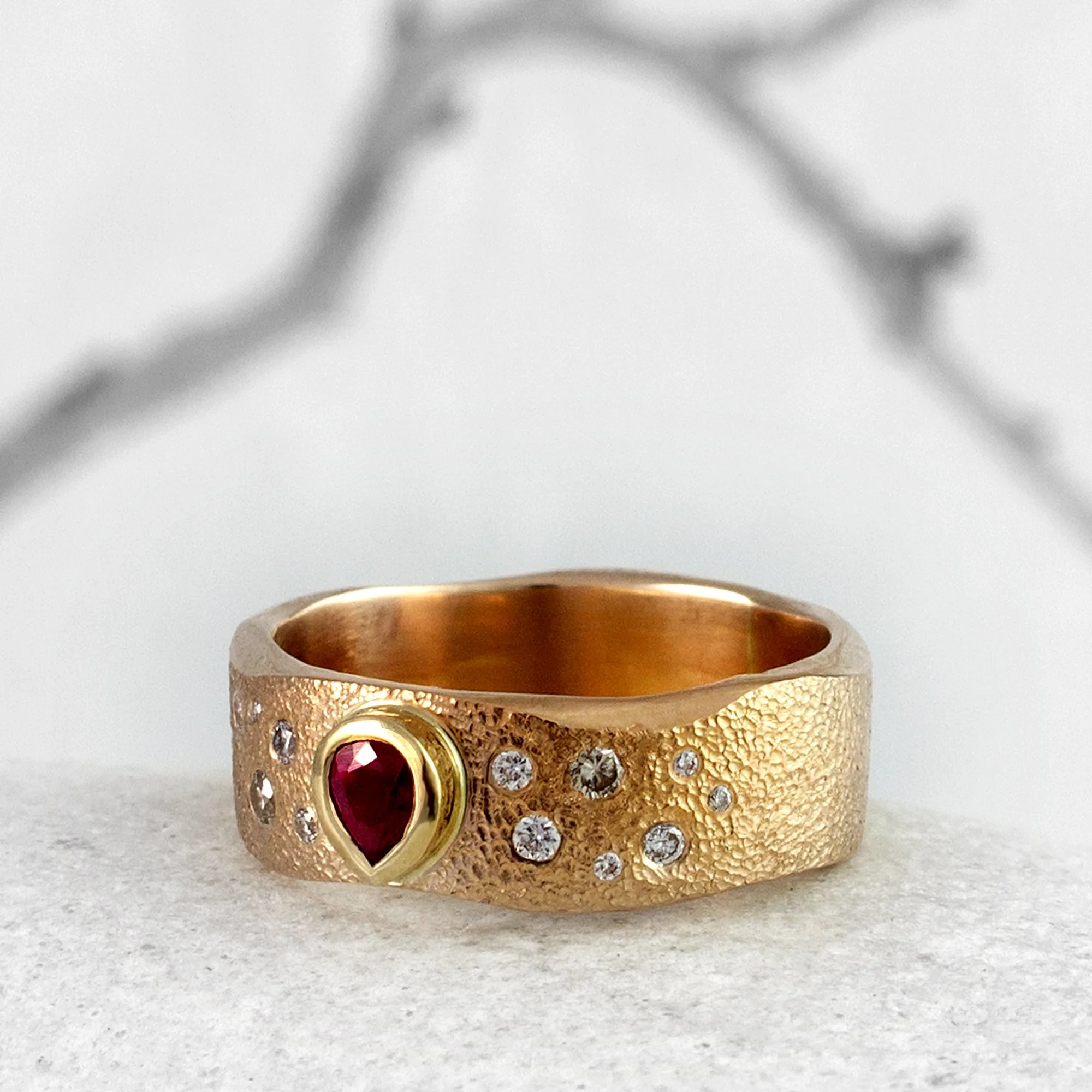 Exclusive Rose Gold Ring with Ruby and Diamonds