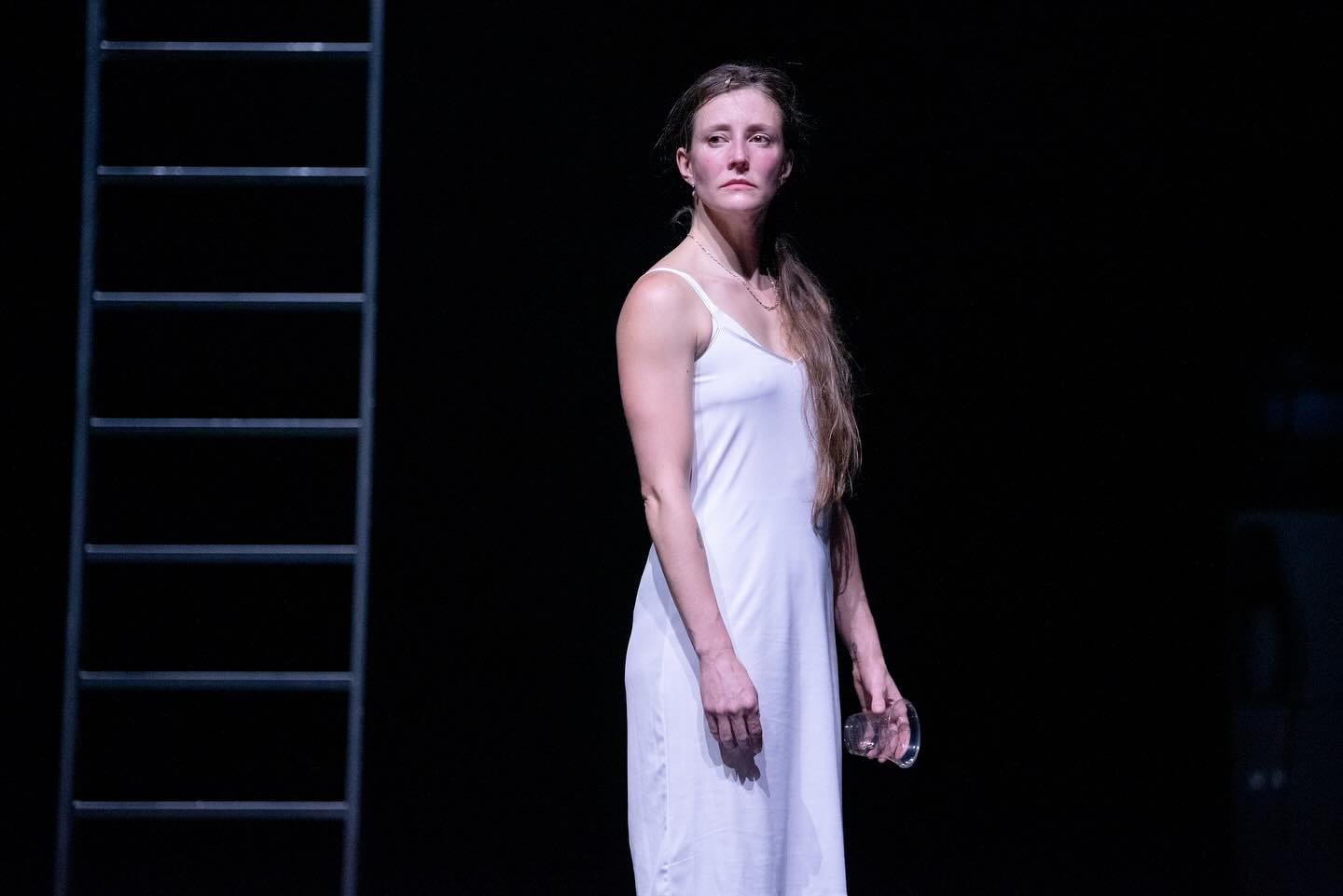 On Monday, the incomparable @hannahshepherdhulford won the @national_dance_awards_ for Outstanding Female Modern Performance for her portrayal of Medea in Ruination, we are thrilled for her!

Congratulations Hannah! ❤️

📸 @camilla_greenwell 
#NDA25
