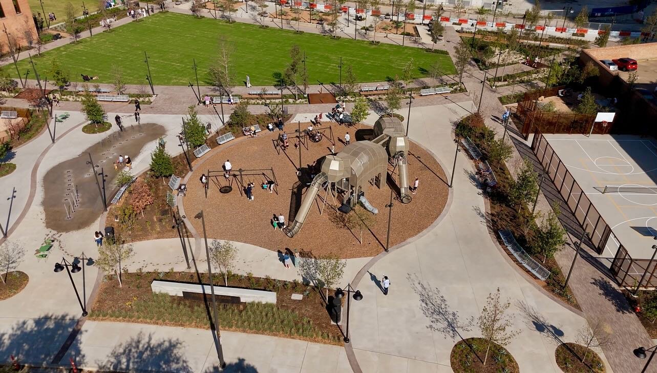 April is World Landscape Architecture Month! Let&rsquo;s celebrate landscape architects&rsquo; invaluable role in affecting urban vitality by creating inviting, well-functioning, and interactive public spaces for all.

🦣 Harwood Park&rsquo;s Mammoth