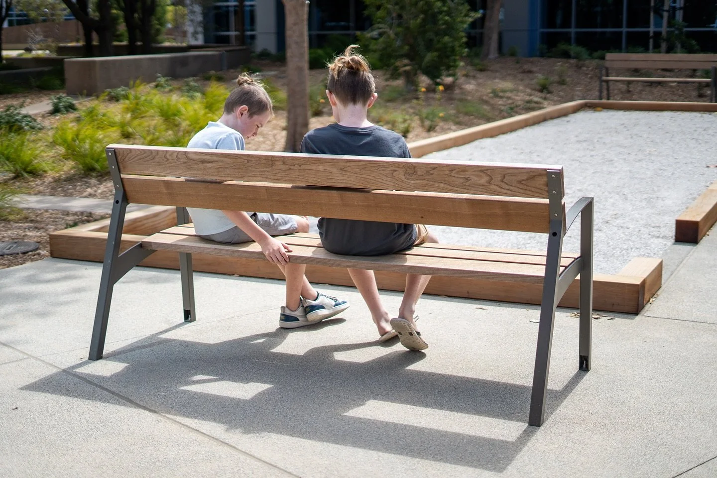 A beautiful collaboration on the waterfront
SPEC Play partnered with Creo and mmcit&eacute; at Oyster Point to bring together form and function - with Cuby outdoor lounge, Boh&eacute;m tables and chairs, Prax litter bins, Vera benches, and Bikeblocq 