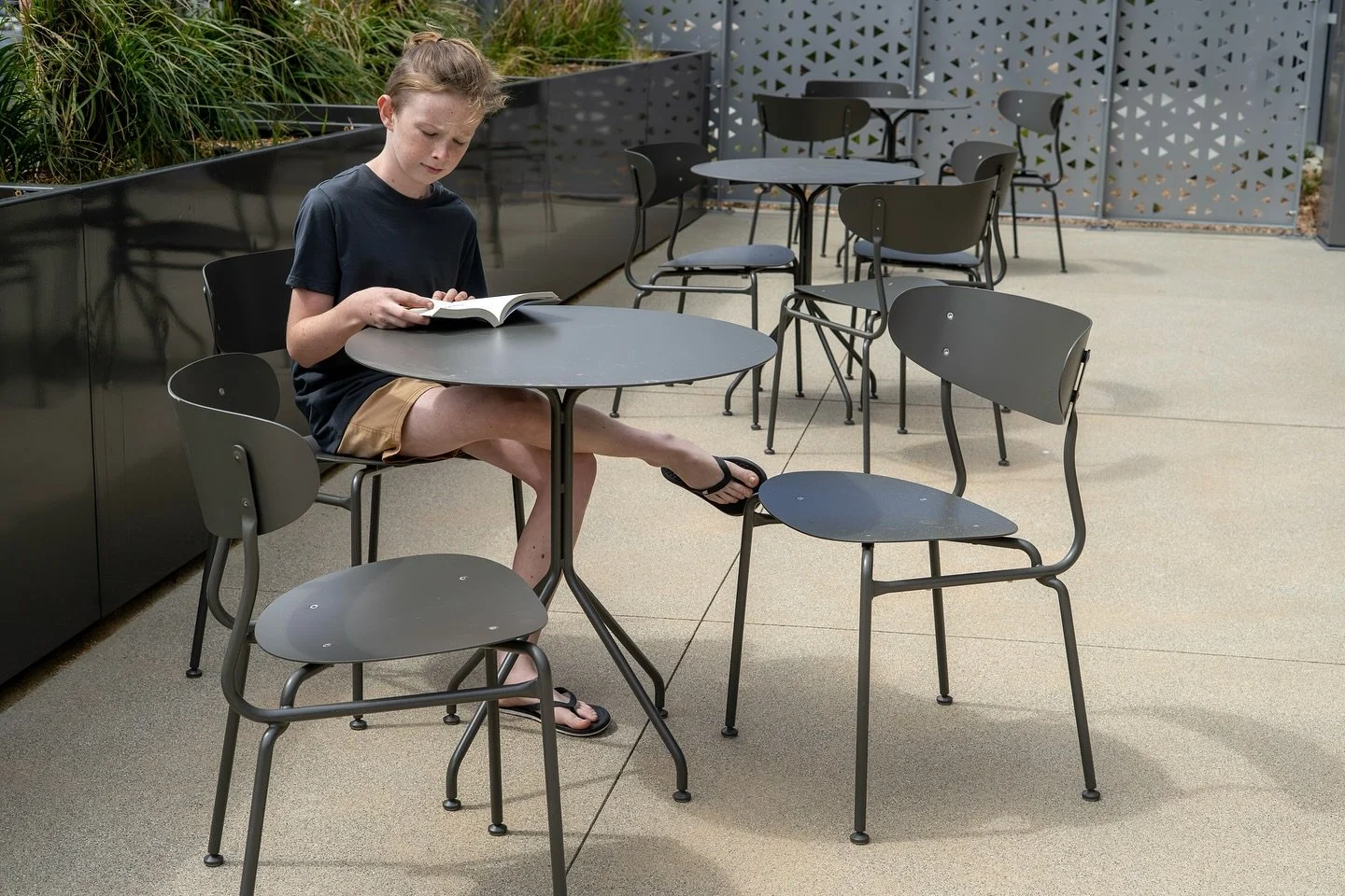 A beautiful collaboration on the waterfront
SPEC Play partnered with Creo and mmcit&eacute; at Oyster Point to bring together form and function - with Cuby outdoor lounge, Boh&eacute;m tables and chairs, Prax litter bins, Vera benches, and Bikeblocq 