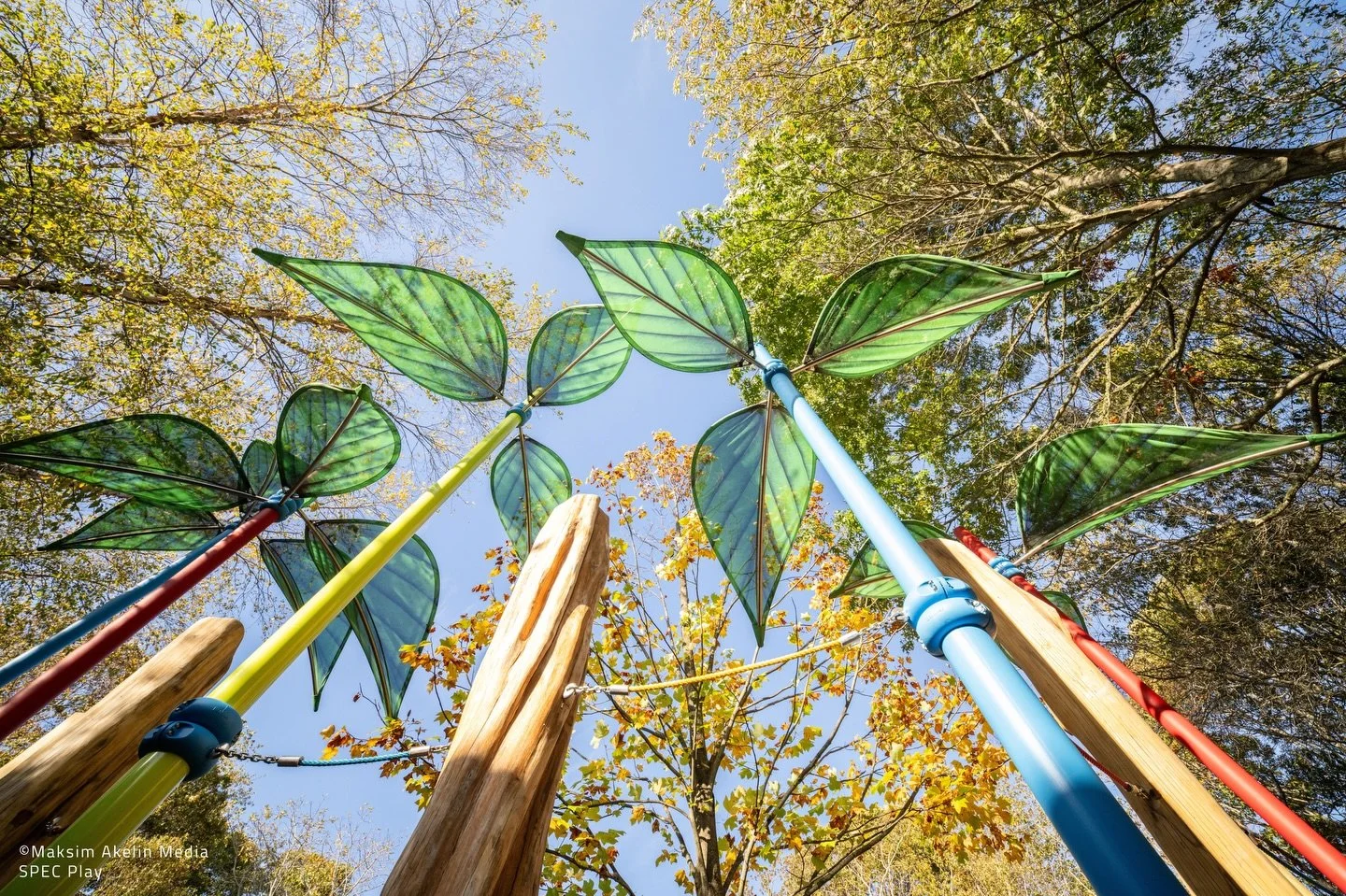 The Pole Forest at CMEE, originally dreamed up by Studio Ludo and developed by SPEC, is a unique collaboration of wooden elements and stainless-steel materials. A fully custom play feature, the Pole Forest combines WholeTrees Pole Climbers with Berli