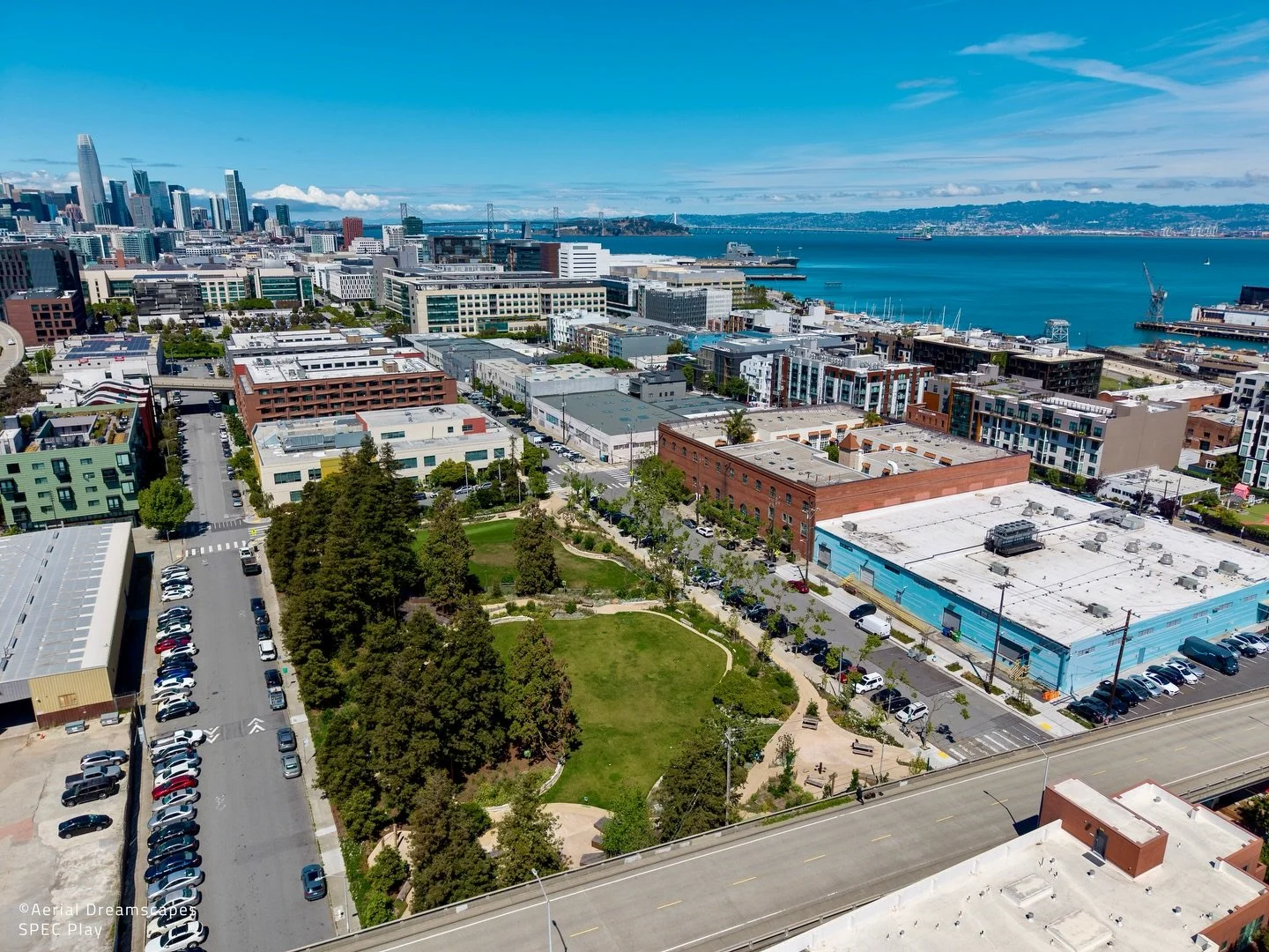 Celebrating World Landscape Architecture Month! SPEC Play is proud to have partnered with Fletcher Studio, and WholeTrees to bring a natural, sustainable, biophilic fitness area to life in the redesigned Esprit Park.
Discover more about Esprit Park o