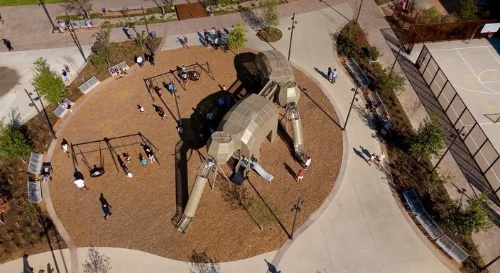 🦣 Celebrating World Landscape Architecture Month
🌿Harwood Park has received an Honor Award in General Design from Texas ASLA.

A unique addition to the Downtown Dallas park network, Harwood Park unites and transforms two city blocks into a communit