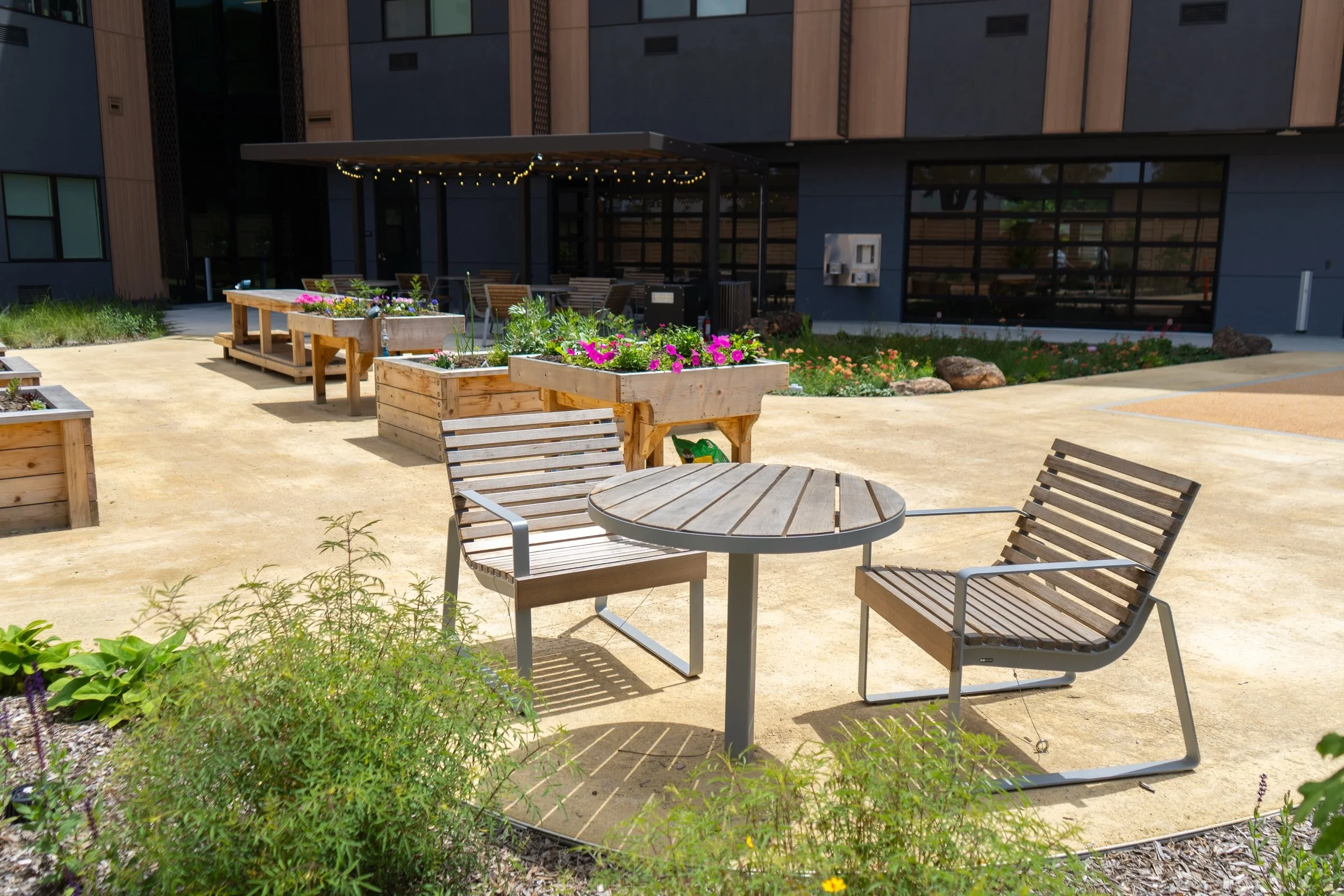 Mitchell Park Place in Palo Alto brings together affordable housing, supportive services, and community-centered design, all just steps from Mitchell Park.

Designed by Architects FORA, Base Landscape Architecture and managed by Eden Housing, the dev