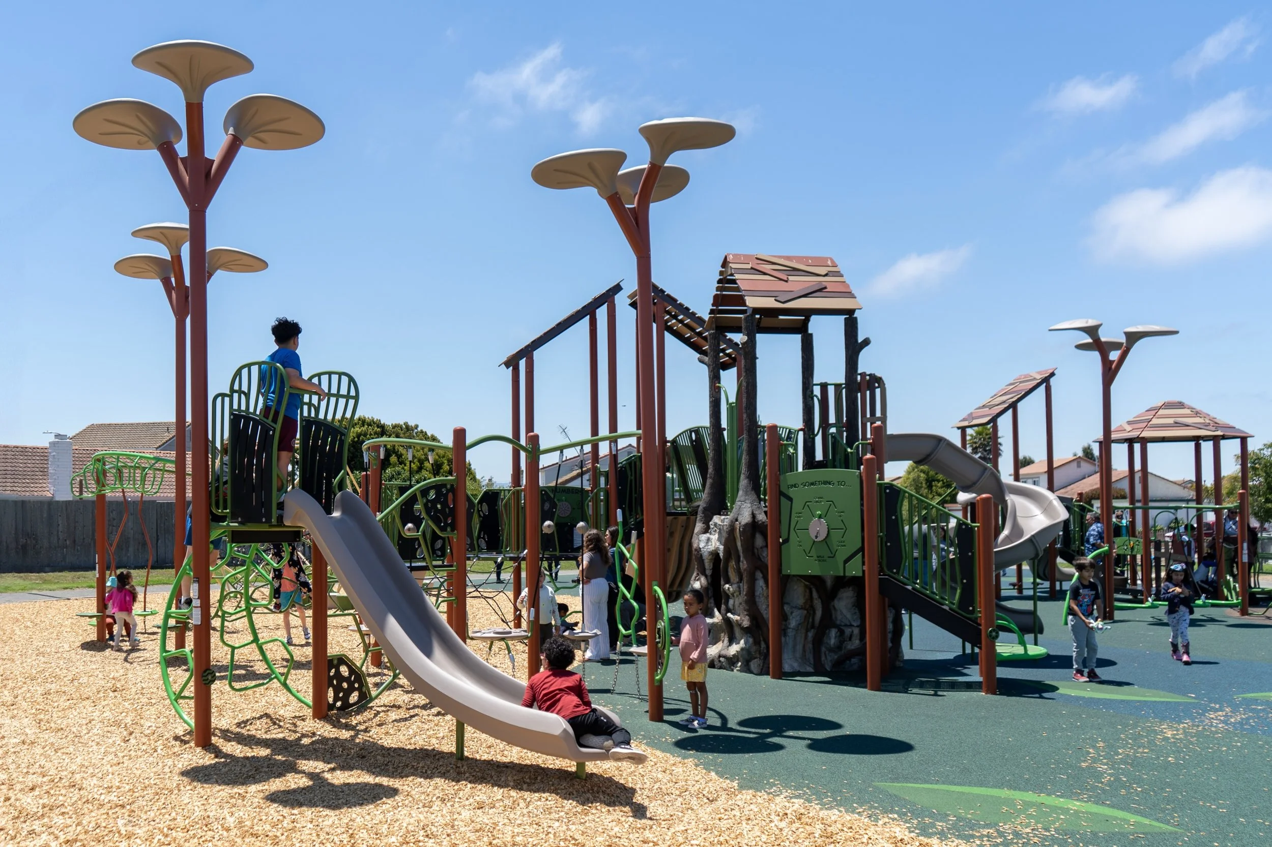 ☀️ Summer Spotlight: Northgate Park, Salinas

Northgate Park is a new, inclusive playground designed for kids of all abilities. Working alongside the City of Salinas and BFS Landscape Architects, SPEC Play helped bring the new play space to life with