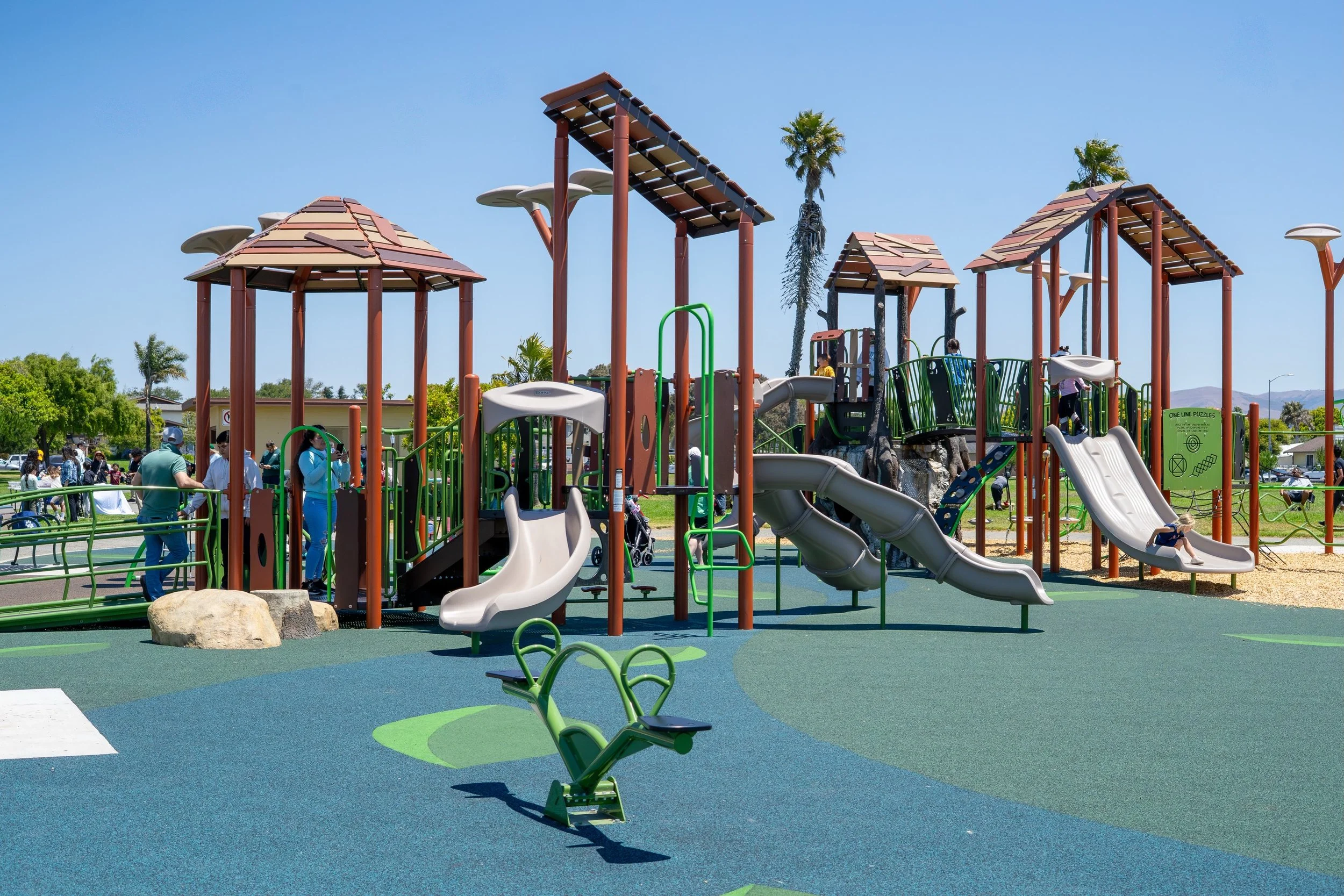 ☀️ Summer Spotlight: Northgate Park, Salinas

Northgate Park is a new, inclusive playground designed for kids of all abilities. Working alongside the City of Salinas and BFS Landscape Architects, SPEC Play helped bring the new play space to life with