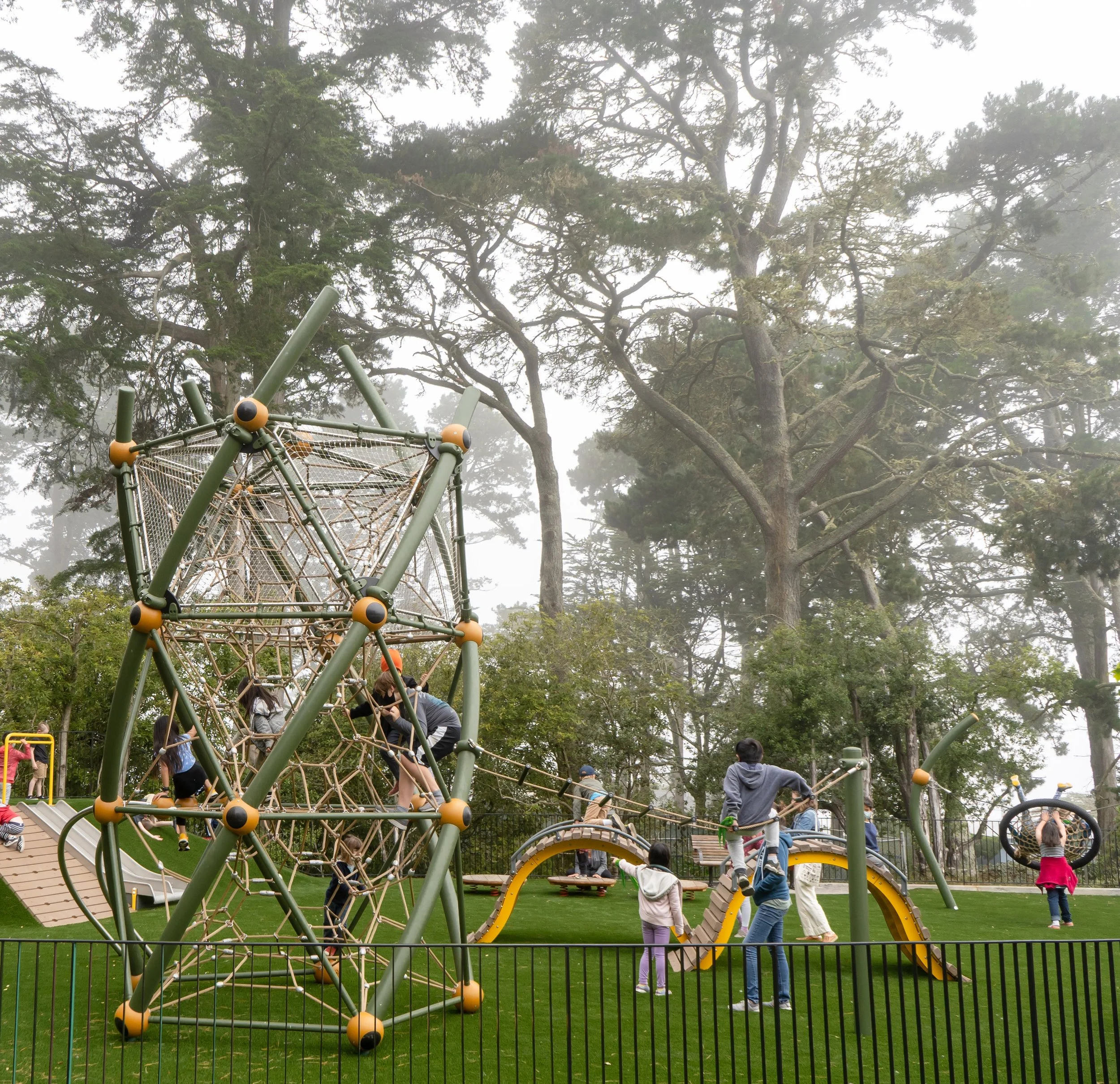 🌿 Summer Spotlight: Golden Gate Heights Park, San Francisco 

Golden Gate Heights Park is one of San Francisco&rsquo;s hidden gems tucked within a eucalyptus grove. The renovated playground was designed to encourage imaginative, self-directed play w