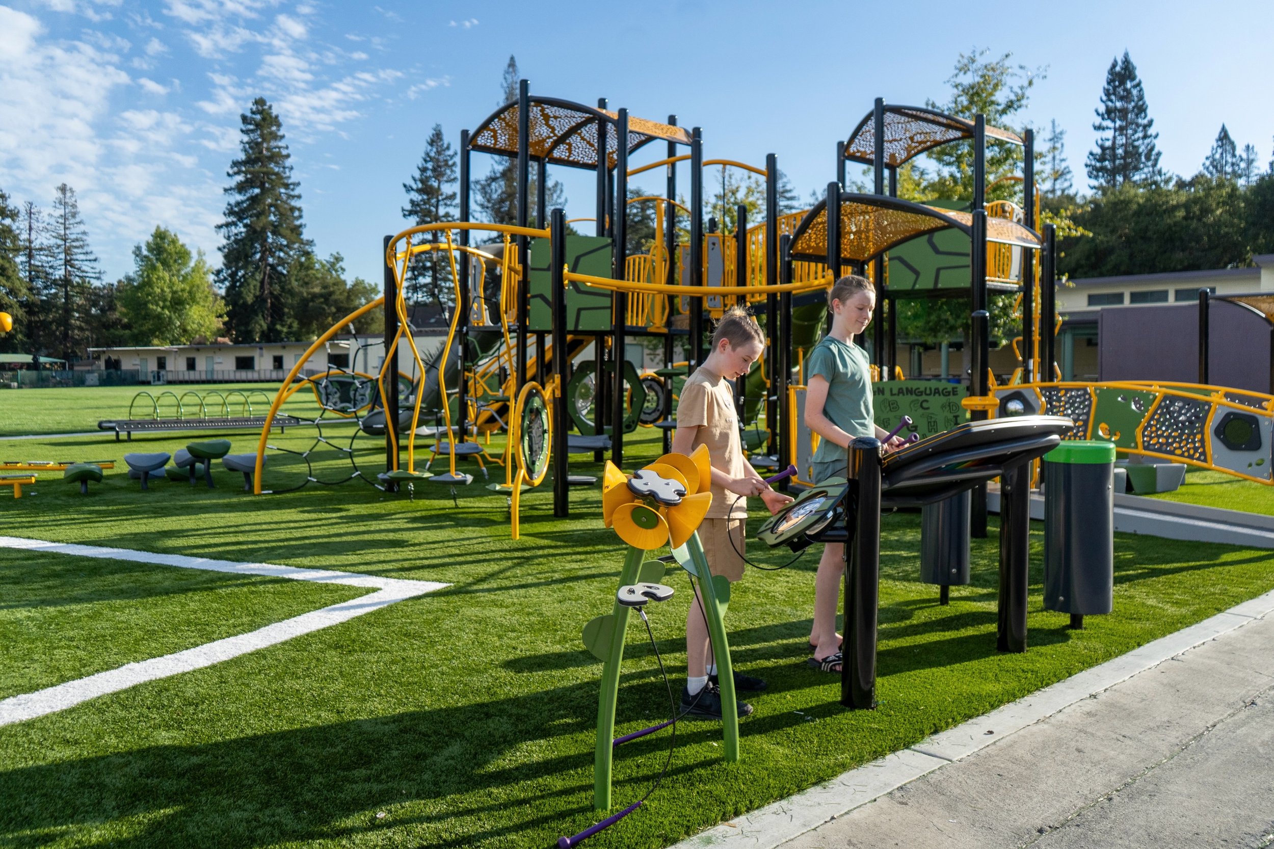 🐝 The Barron Park Bees got a new playground!
Working alongside Barron Park Elementary School and Palo Alto Unified School District, SPEC Play helped bring new inclusive play experiences to campus for both 2&ndash;5 and 5&ndash;12 year olds.

The spa