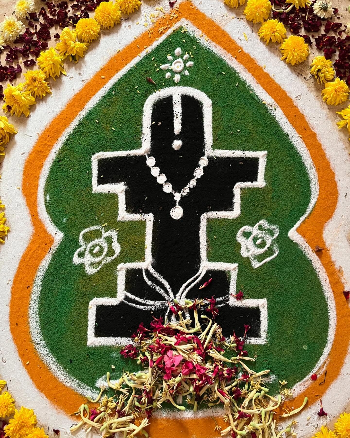 My mother turned 84 earlier this month. To celebrate her, the priests performed the Mrityunjaya Homam, invoking the blessings of Lord Shiva. Also known as Rudra Homam, this fire ritual is a powerful purification ceremony.
Rudra is Lord Shiva, or Tray