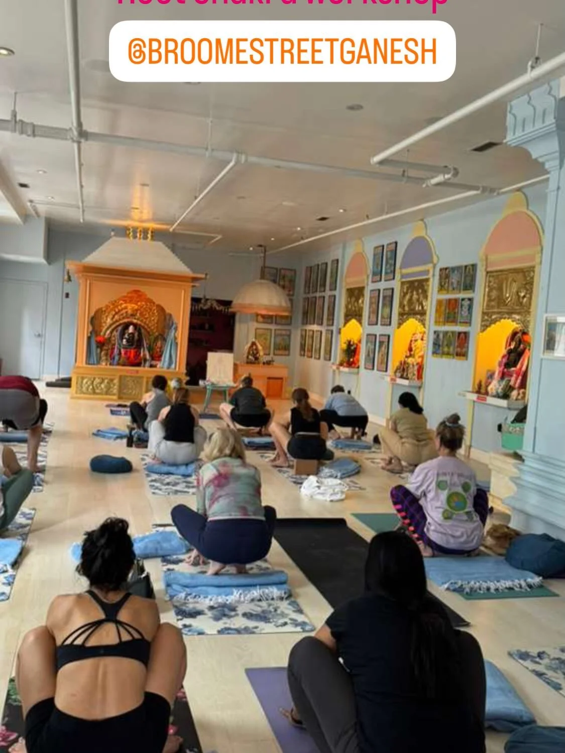 What a beautiful practice at the Broome Street Ganesha Temple. 🙏

Last Saturday we gathered for our Muladhara Root Chakra Workshop, 90 minutes of teaching, asana, mudra, and mantra, all rooted in the energy of the first chakra.

To practice in this 