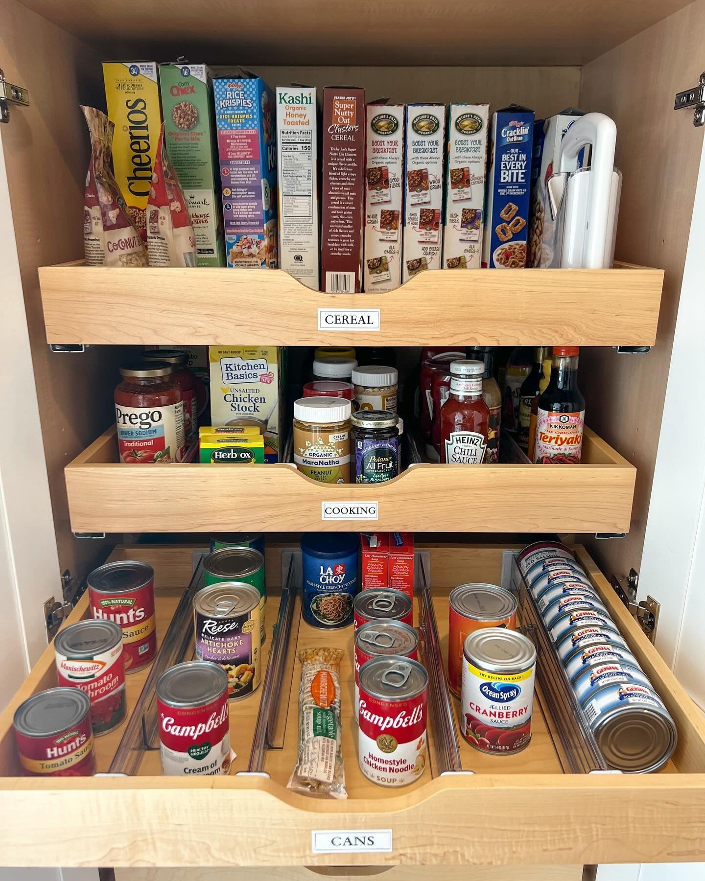 Cooking up some serious pantry organization goals! 🥫✨

Pro Tip: Categorize items for easy access. Group similar items together, such as grains, canned goods, snacks, etc. Use bins or baskets to contain smaller items and keep shelves tidy. 

Ready to