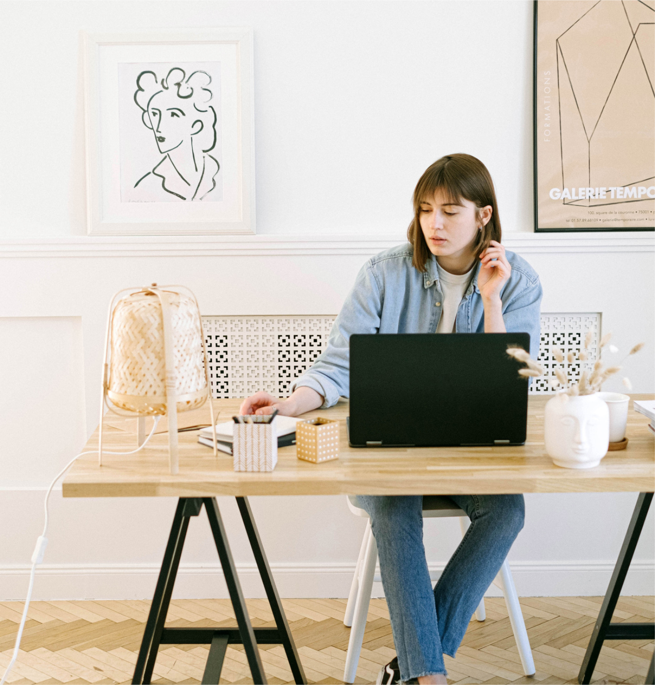 Women business owner looking for a bookkeeper for her business