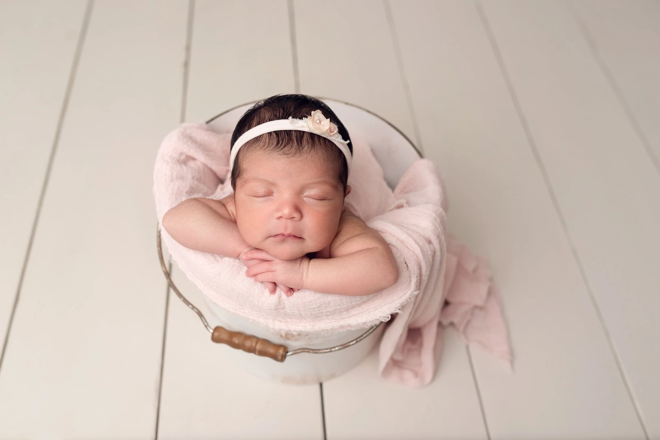 Frisco Baby Photographer | Best Frisco Newborn Photographer | Plano Newborn Photographer | Blooming Tree Photography www.bloomingtreephotography.com