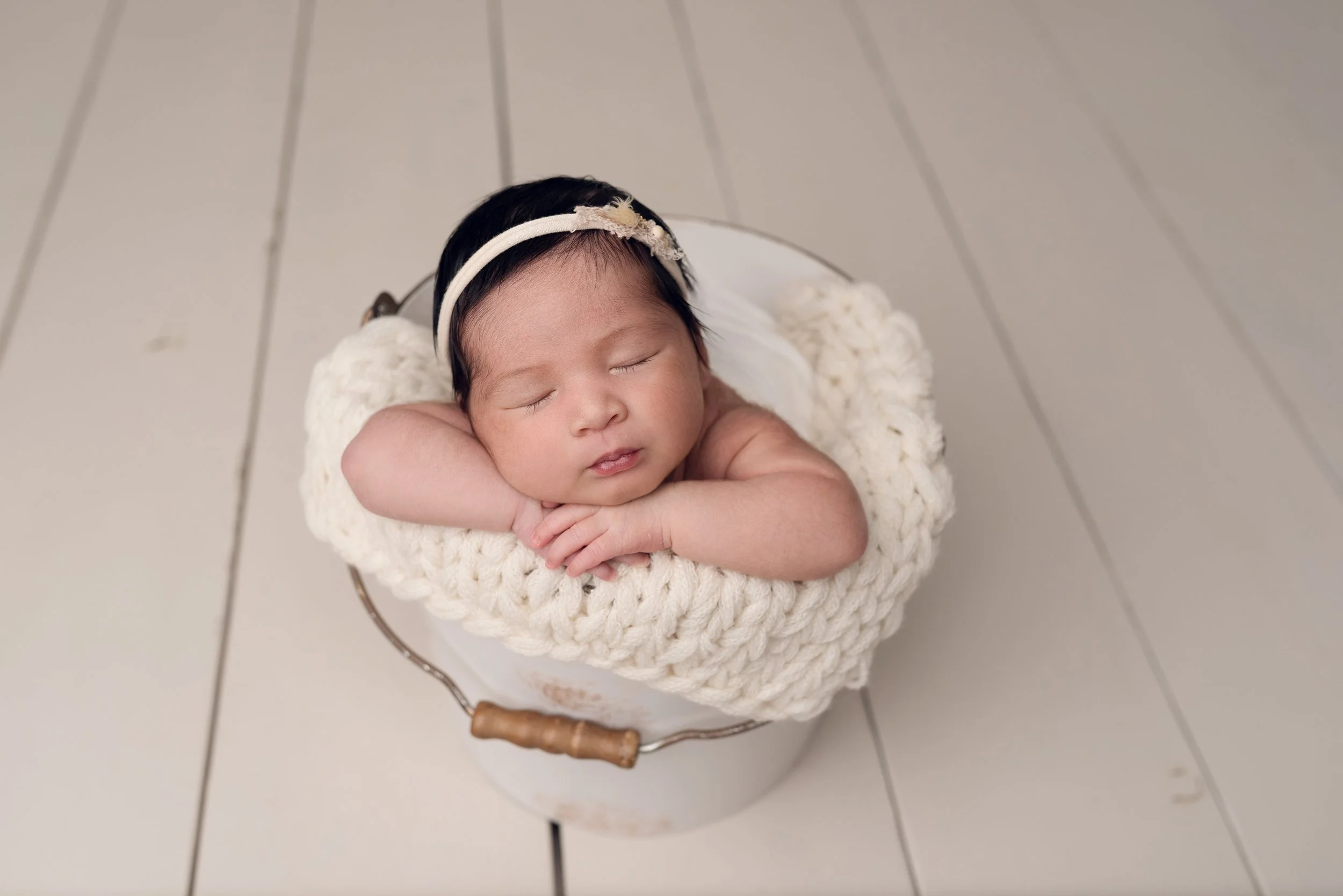 Frisco Newborn Photographer | Dallas Newborn Photographer | Blooming Tree Photography | www.bloomingtreephotography.com