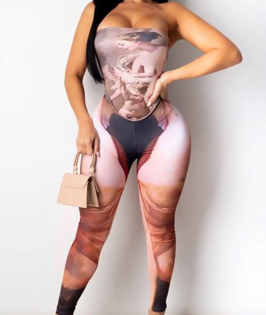 Available in Medium ON SALE
No discount code needed. Go shop 🛒
Click the link in bio