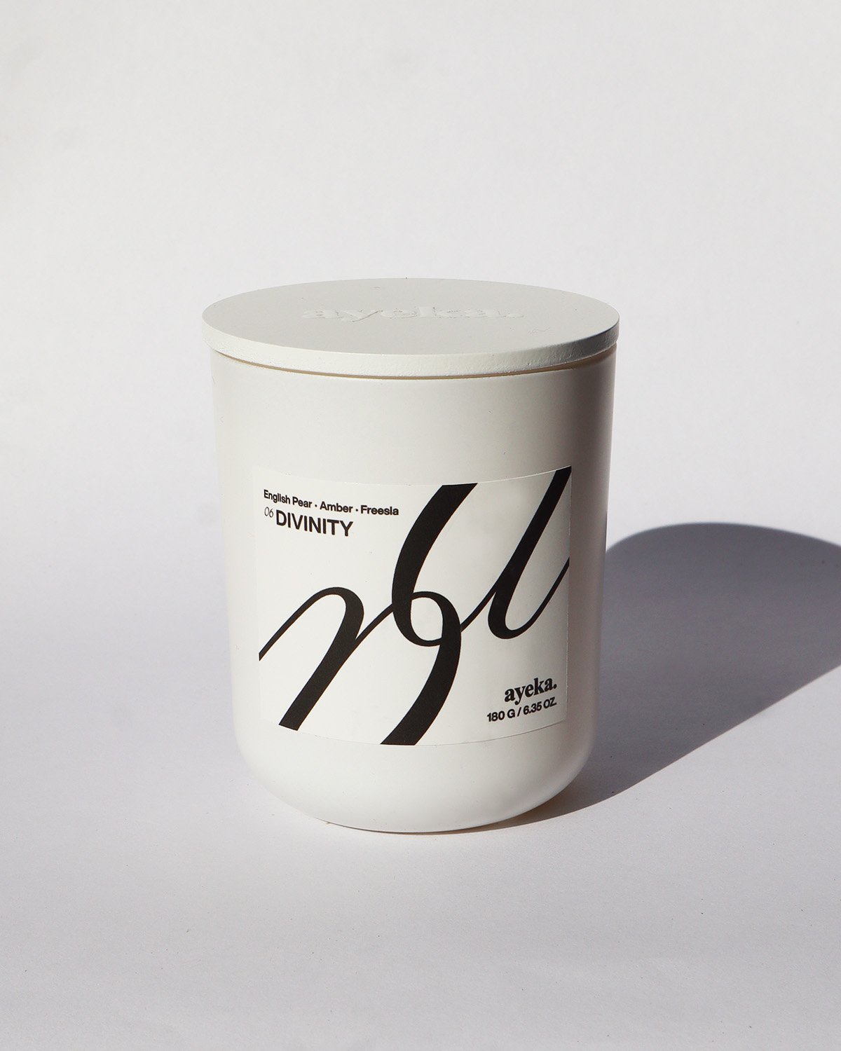 DIVINITY_CLASSIC_CANDLE_LID.jpg