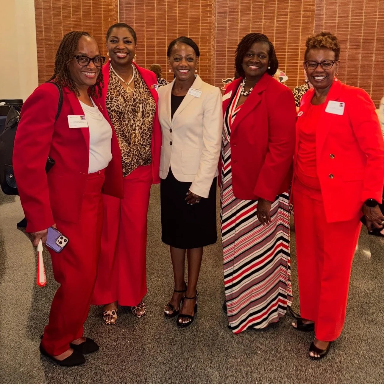 6B - With 4 Delta Sigma Thetas.JPEG