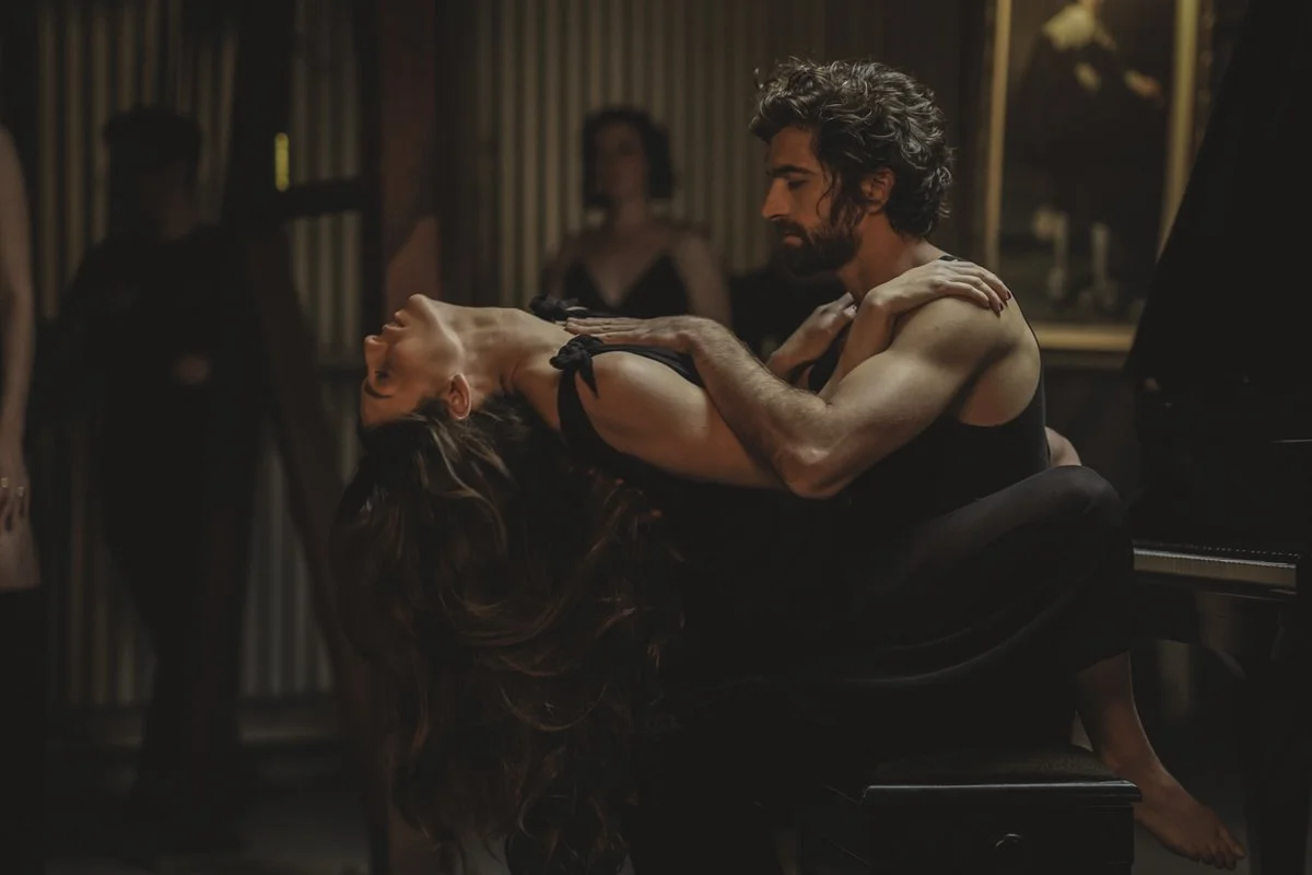 MeOhMy I Can Be French BTS web - 95.jpg