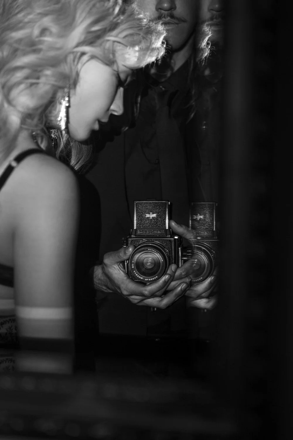 MOM BG 3 - Photographer bw 16.jpg