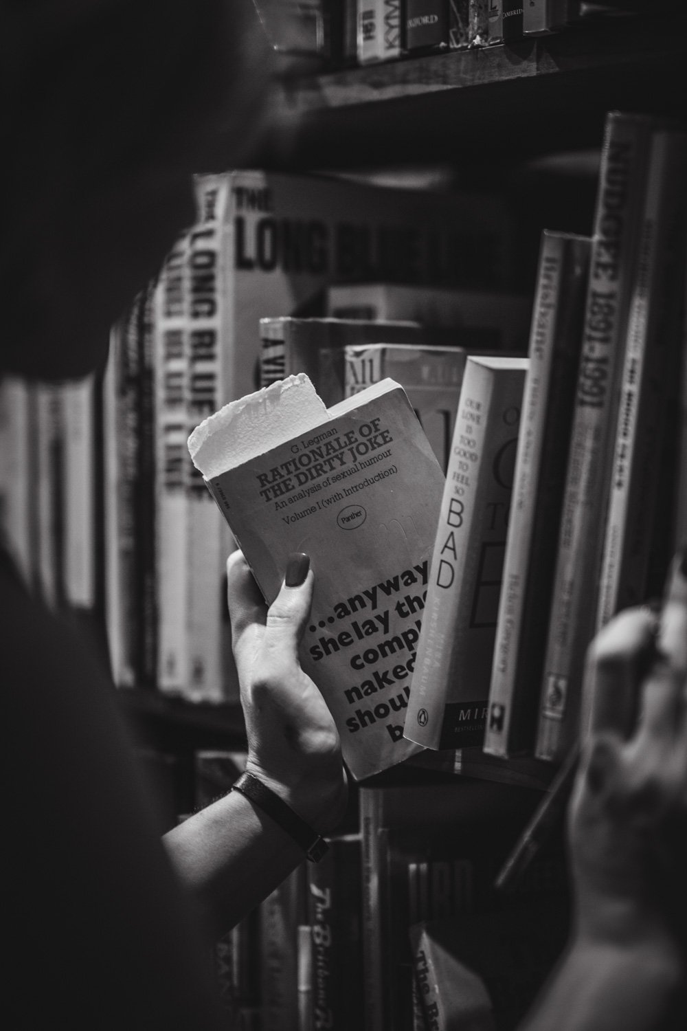 BG 3 - The writer 31 bw.jpg