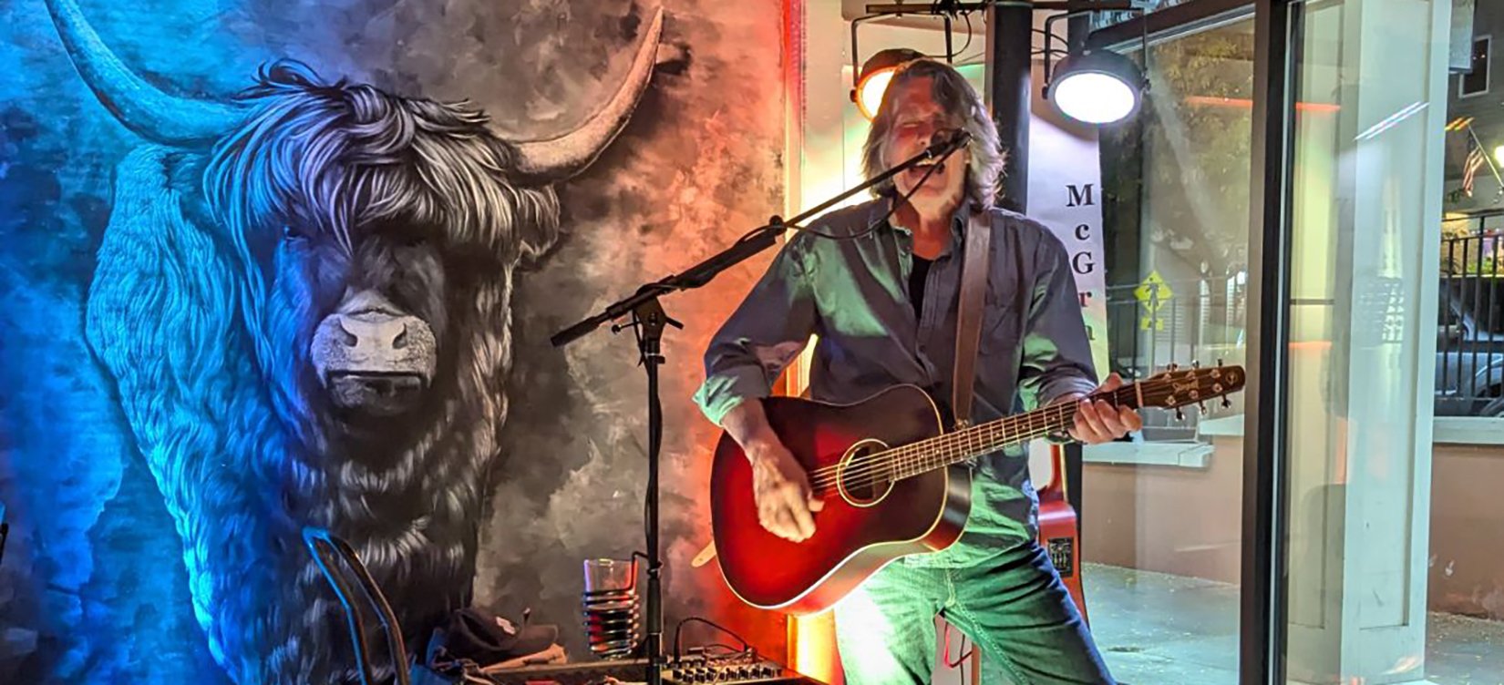 Dave McGrath plays the Speakeasy