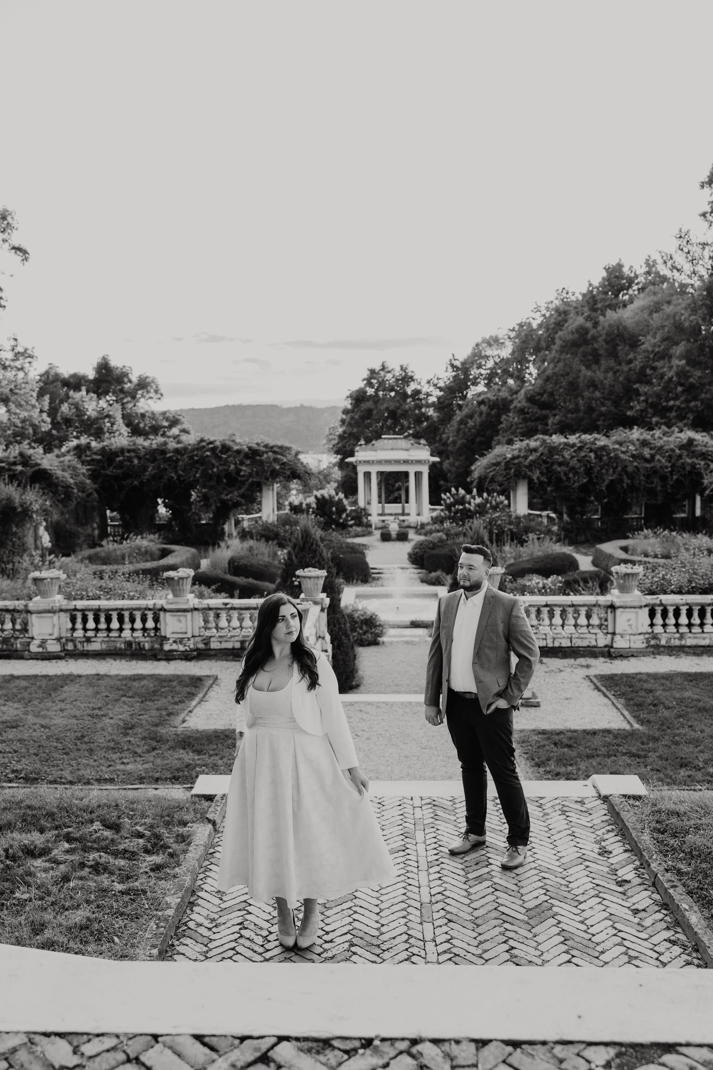 Engagement Session Blithwood Gardens.jpg
