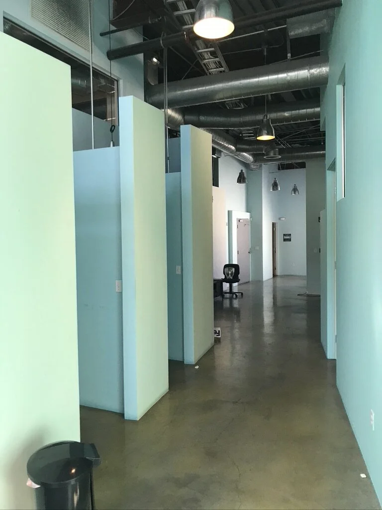 8...  Tiny open nooks were centrally placed - an underwhelming "feature"  of the space