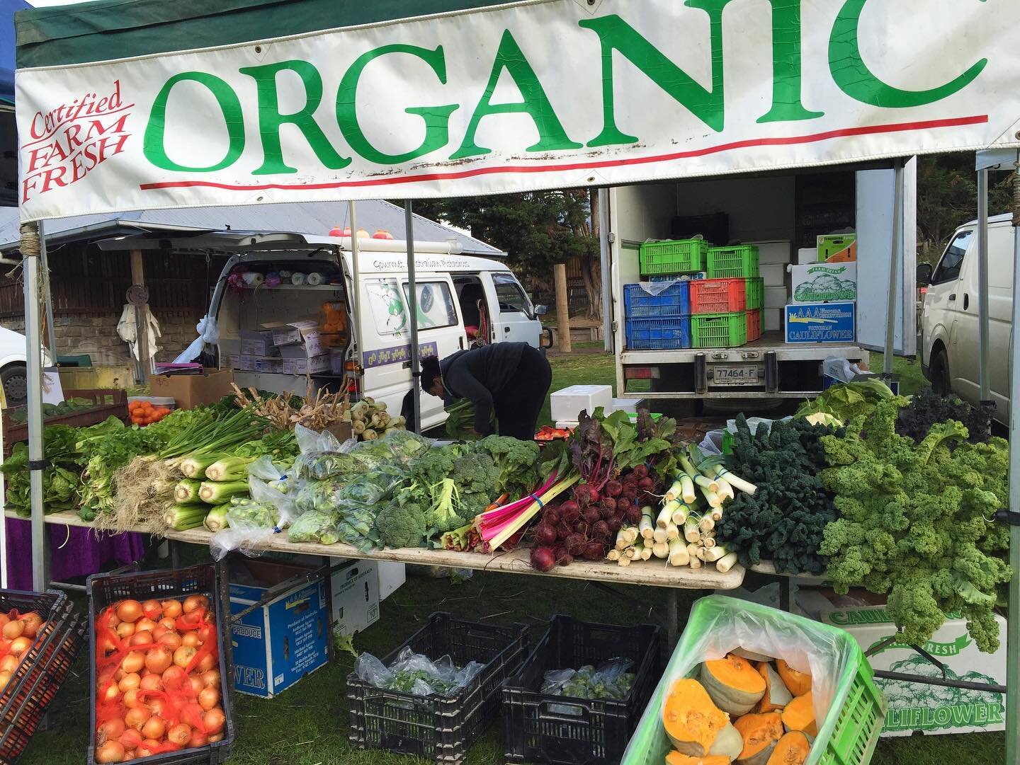 We will still be at Flemington Farmers Market tomorrow! If it is within your 5km radius pop in and grab some fresh veggies 👩🏻&zwj;🌾🥦🧄🥬🥕🧅 

#organic #vegan #natural #healthy #love #food #healthyfood #health #foodie #plantbased #skincare #healt