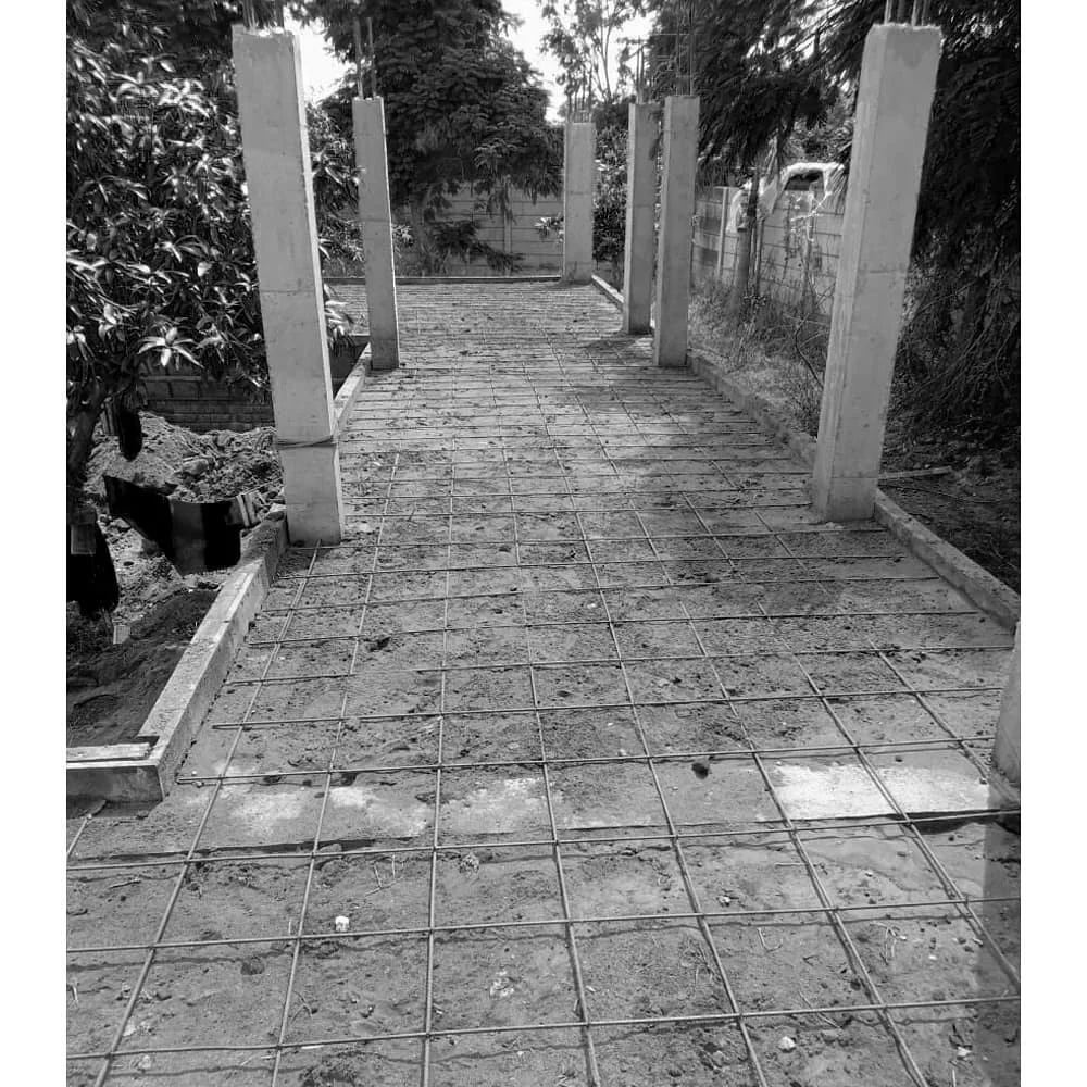 Making pathways a bit more beautiful than usual! 

Stay tuned to look how it turns out!

.
.
.
.

#PSAssociates #workinprogress #sitediaries #sitework #ongoingproject #construction #constructing #bricks #buildingbricks #underconstruction🚧 #undercons