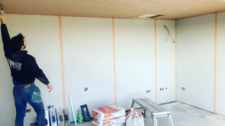 All of our garden rooms are plastered to create the perfect interior finish ✅