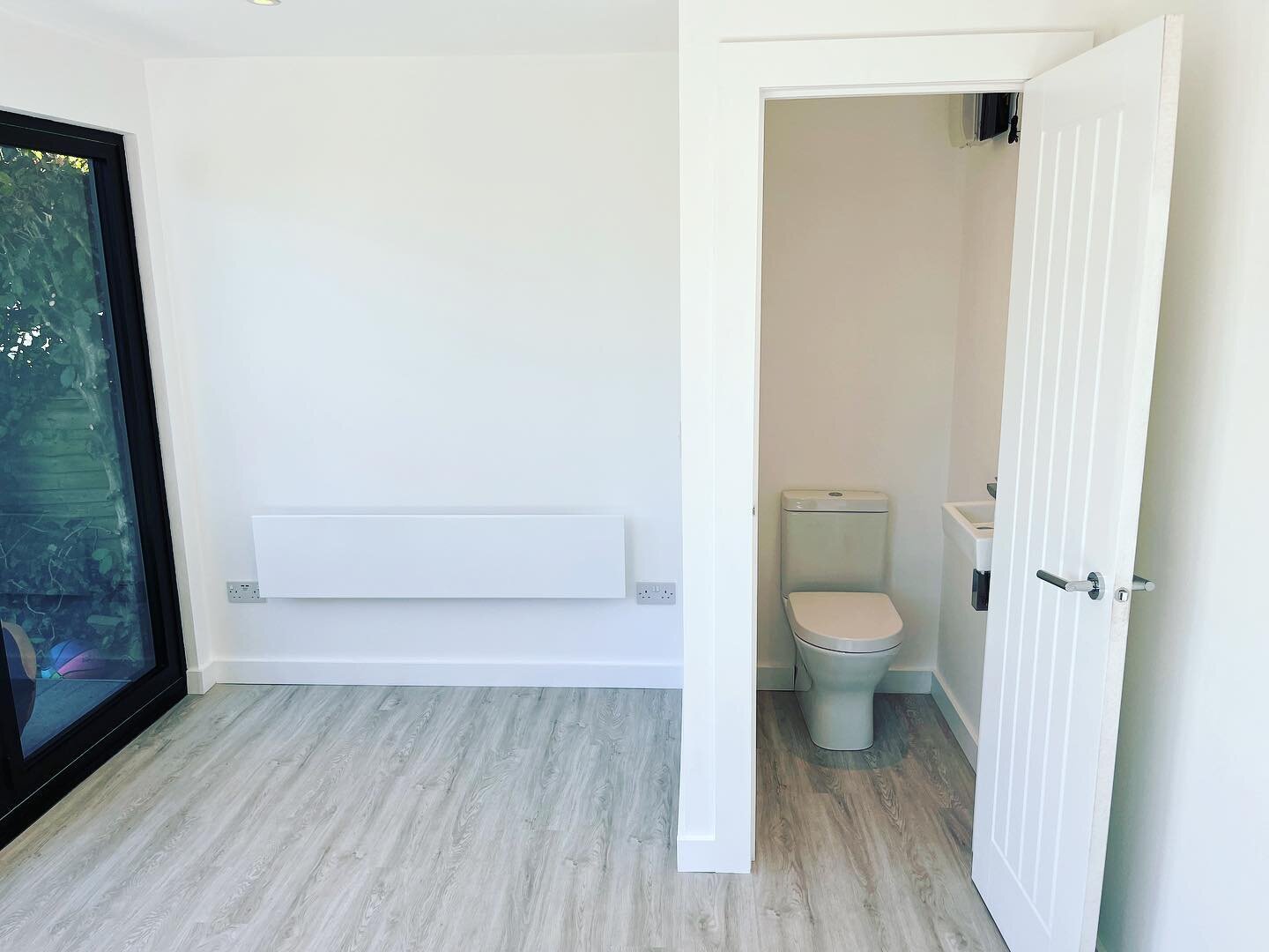 Adding a WC to your garden room ensures that the space is functional and flexible, making it suitable for multiple uses ✅