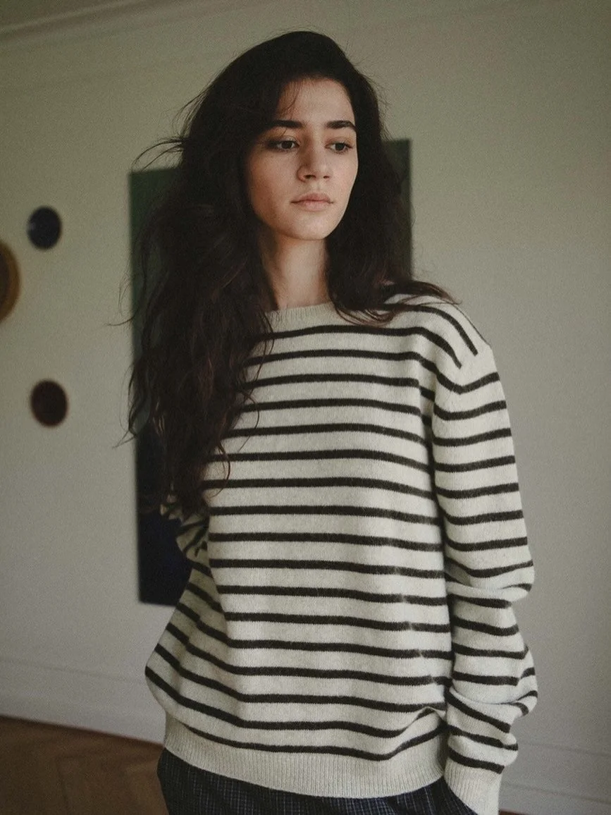 STUDIO FEDER - CHARLIE KNIT - PLASIR STRIPE

A classic knit in a luxury quality 50% alpaca and 50% extra fine merino wool.  Due to the long and strong fibers this quality will peel minimal so your knitted garment will stay beautiful for long time.

@