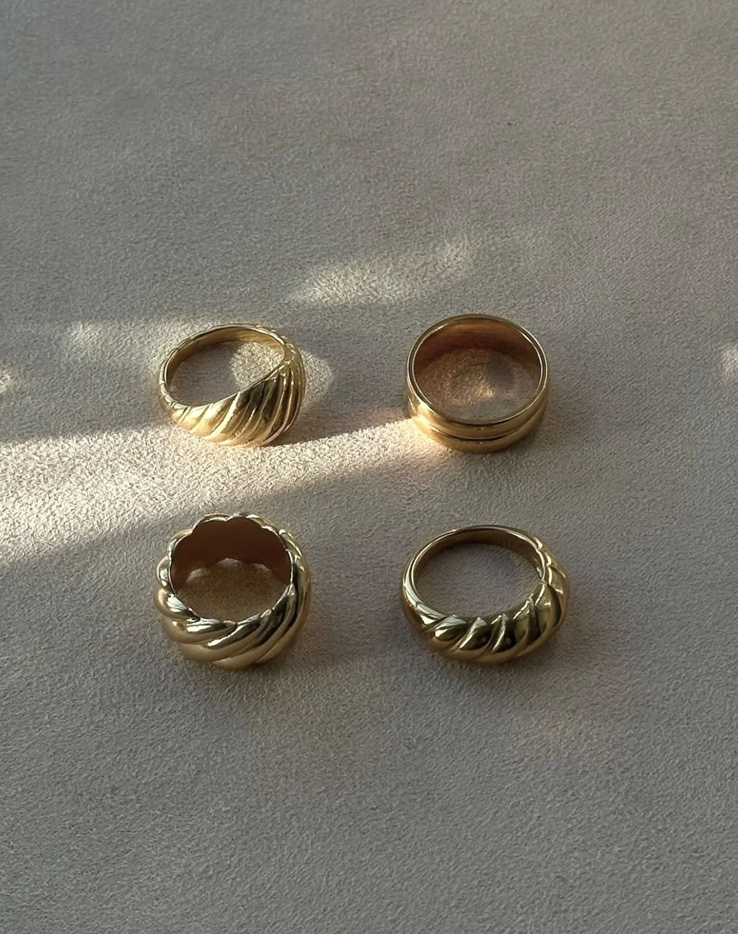 Pico chunky gold rings. 

@picostore
