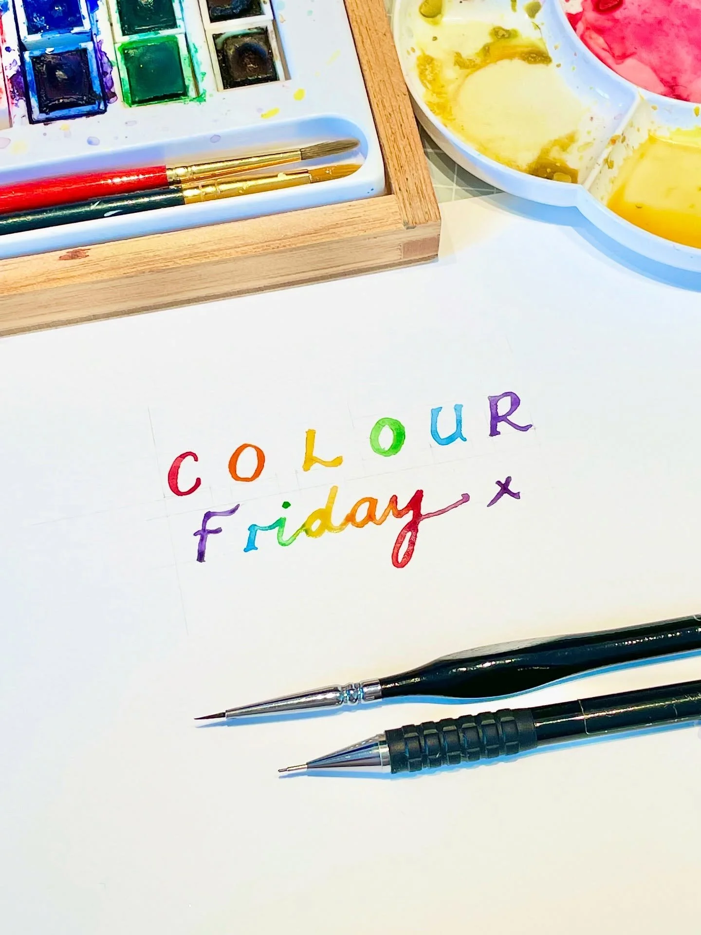 🌈 Swap Black Friday for Colour Friday! 🌈 

💌 My email subscribers have a little treat headed their way later today, yay!

📬 DM me if you&rsquo;d like to join the club!