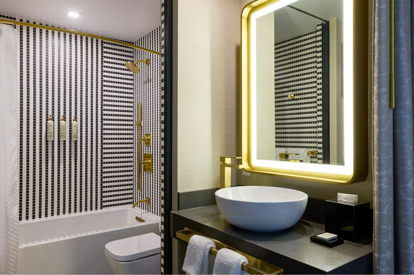 br-nychl-004-bathroom-tub-nychl-57-34214_Classic-Hor.jpeg