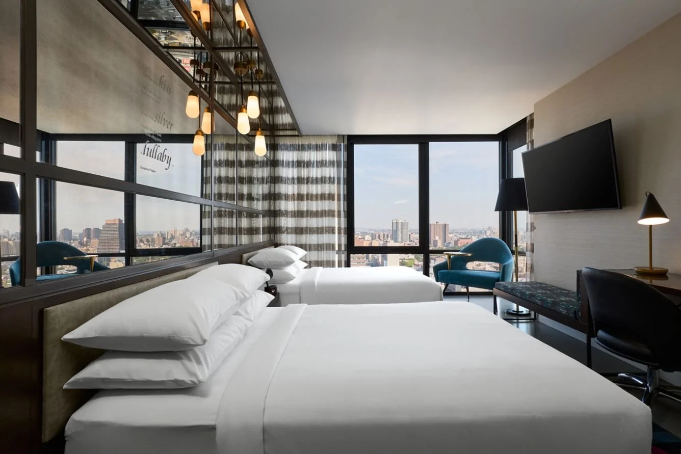 br-nychl-003-guestroom-queen-queen-41751_Classic-Hor.jpeg