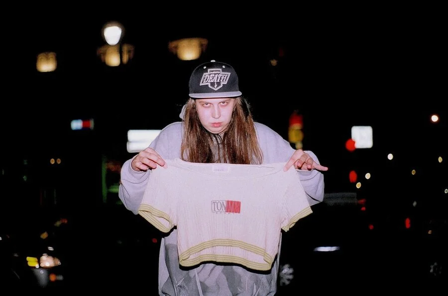 045
