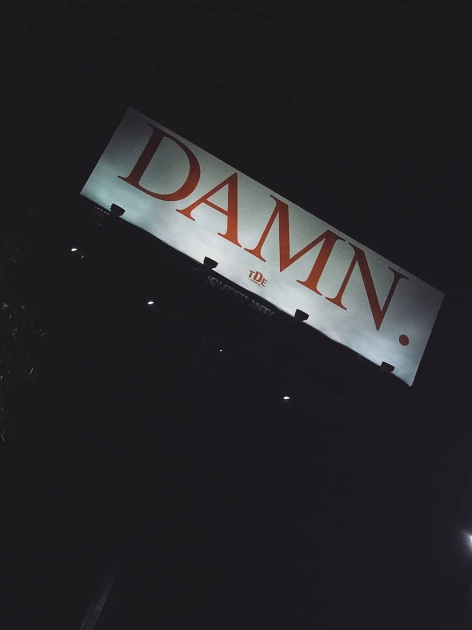 618